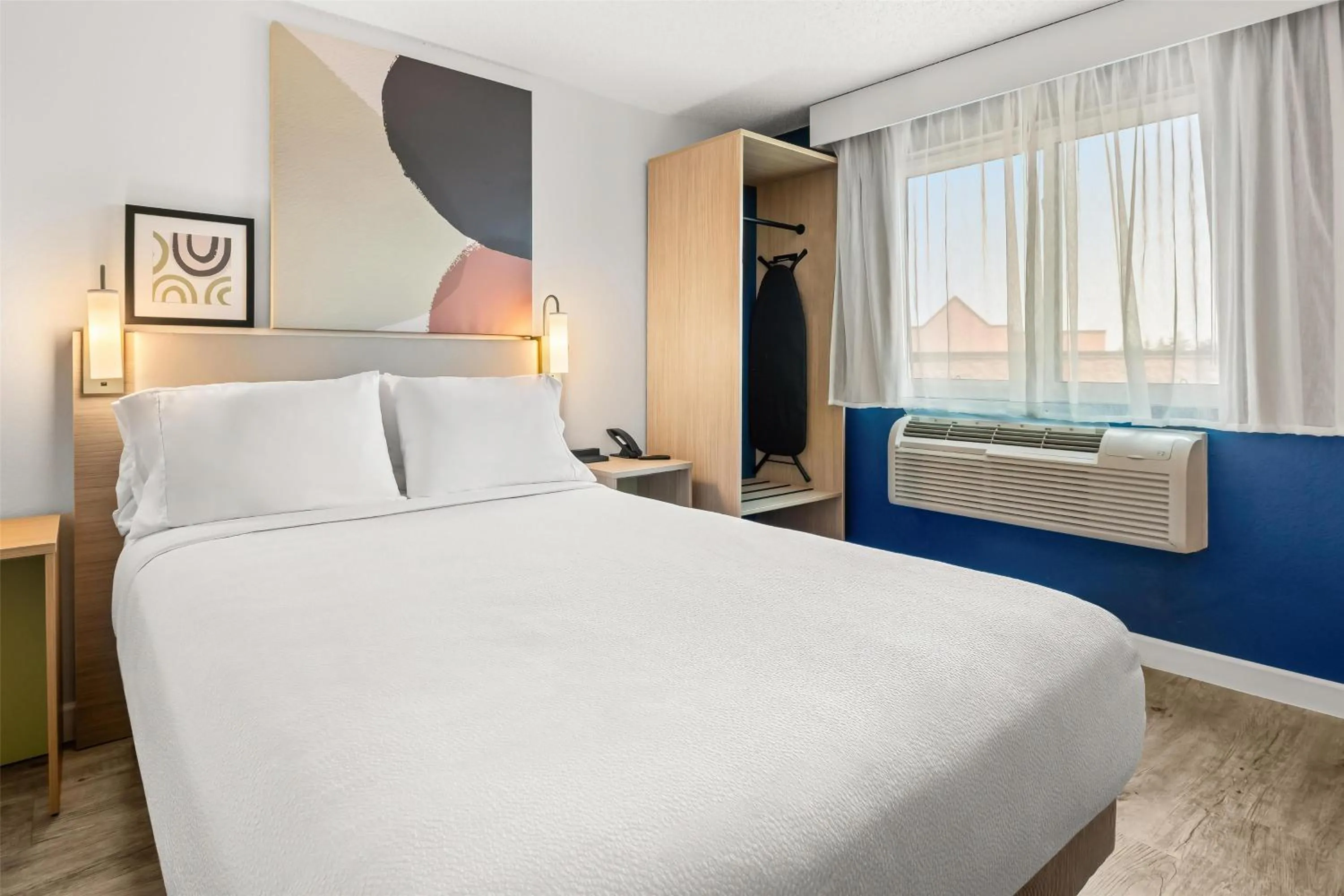 Bed in Spark By Hilton Eden Prairie