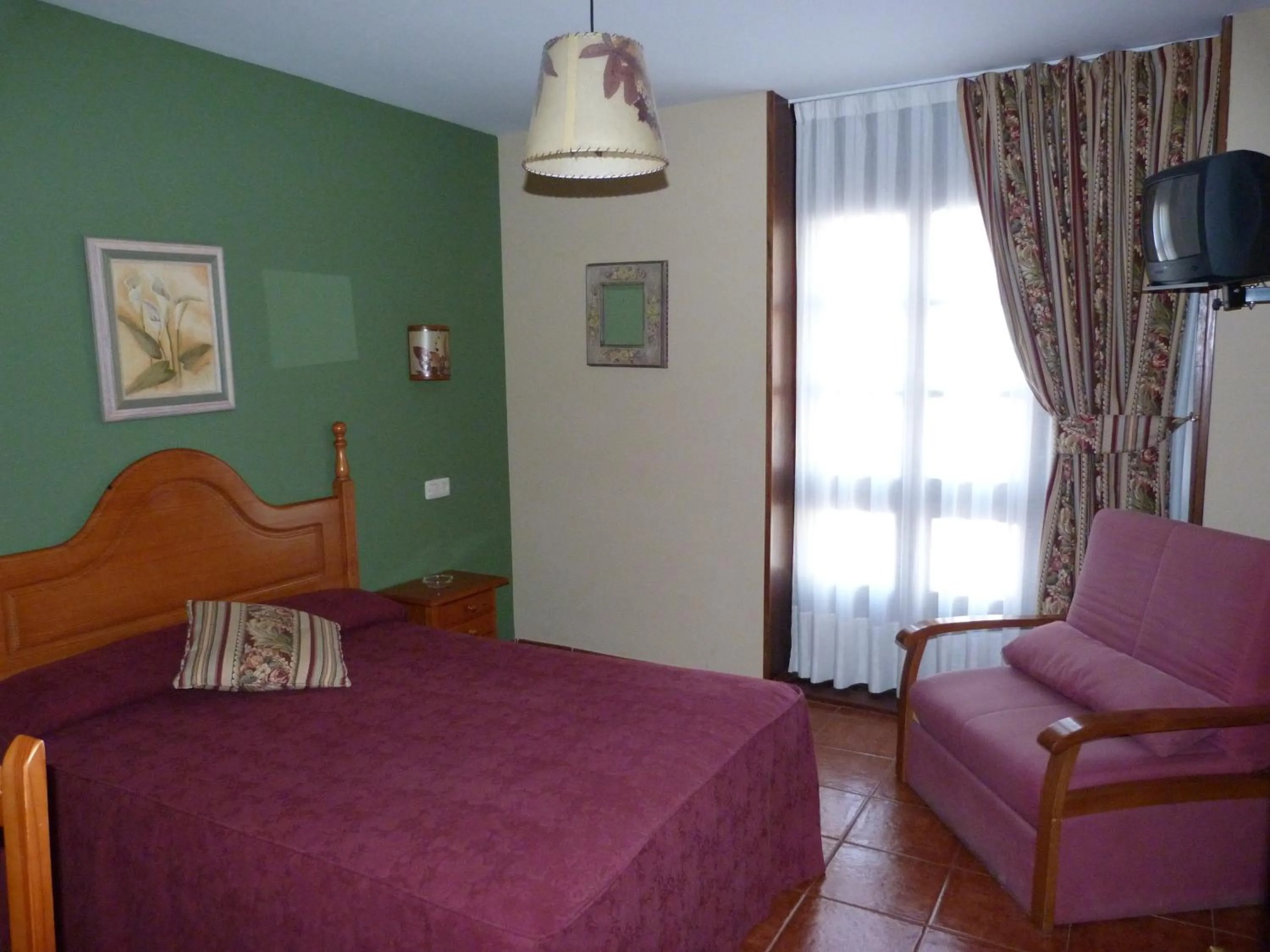 Photo of the whole room, Bed in Hotel Mestas