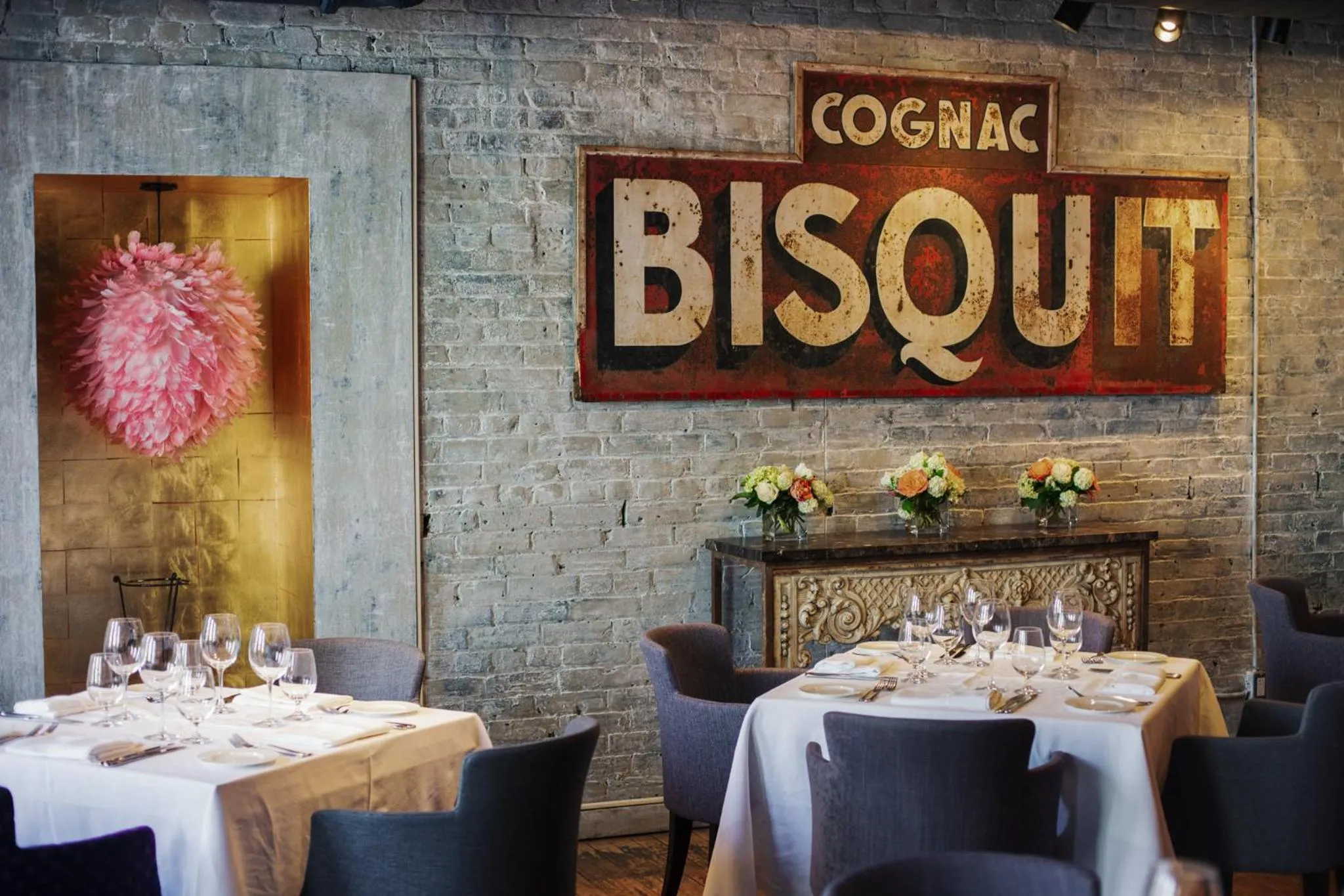 Restaurant/places to eat in The Ivy at Verity