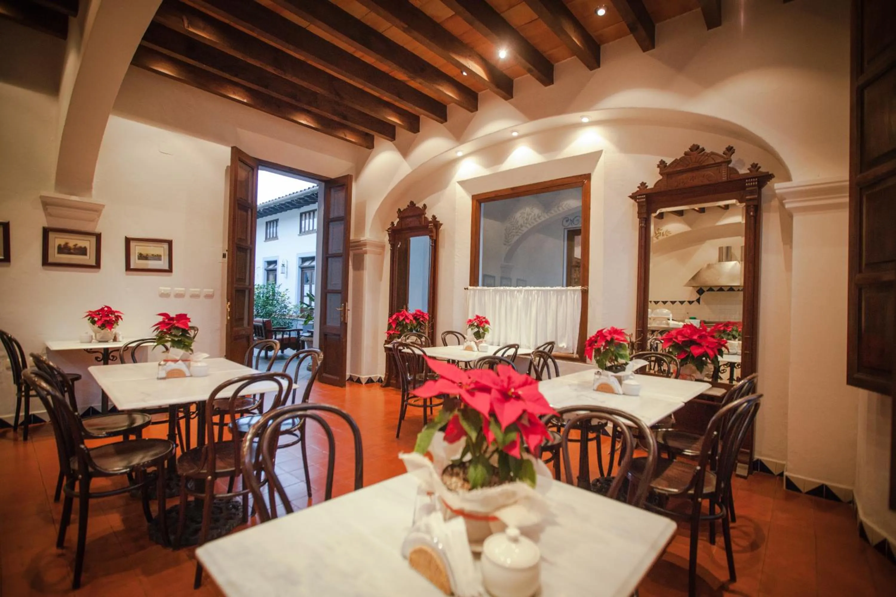 Restaurant/places to eat in Meson del Alferez Coatepec