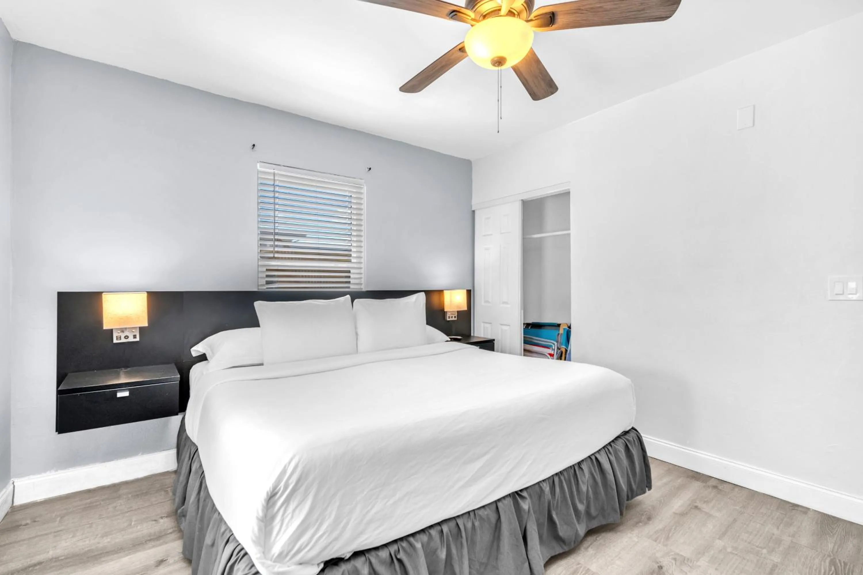 Bed in Laguna Blu Beach