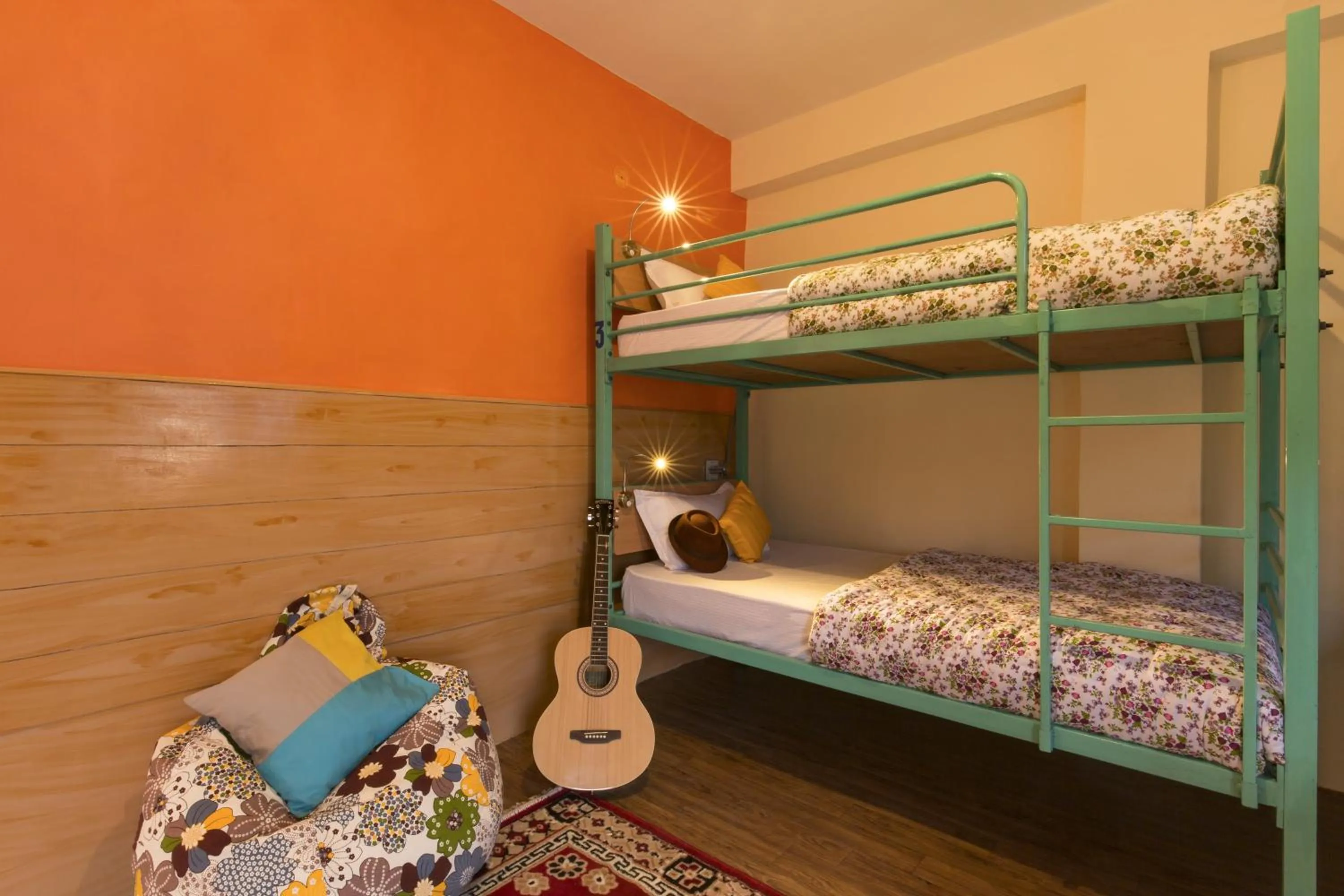 bunk bed, Bed in Zostel Chitkul