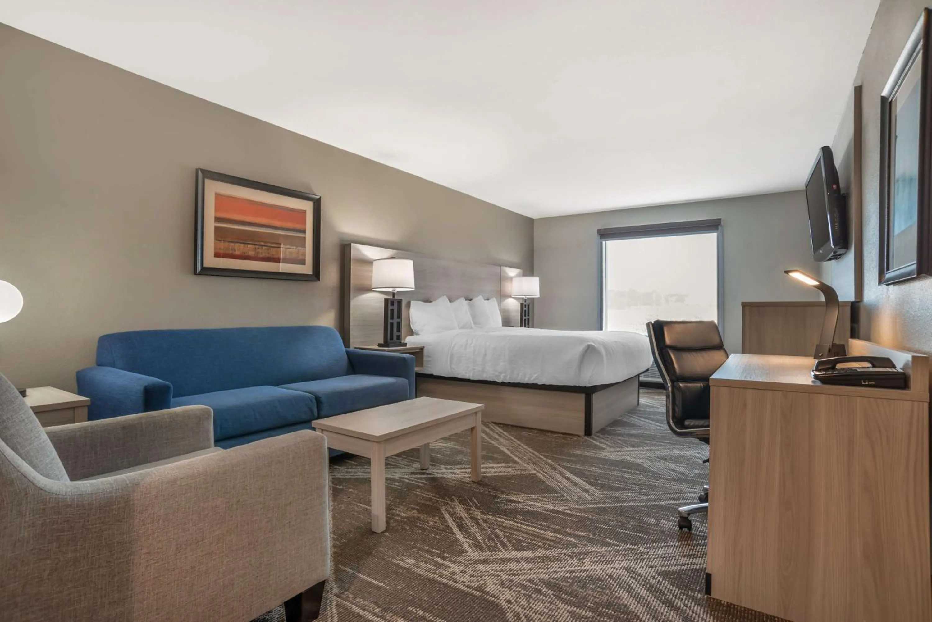 Bedroom in Best Western Plus Jackson Downtown Coliseum