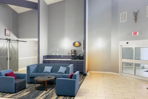 AmericInn by Wyndham Lake Mills