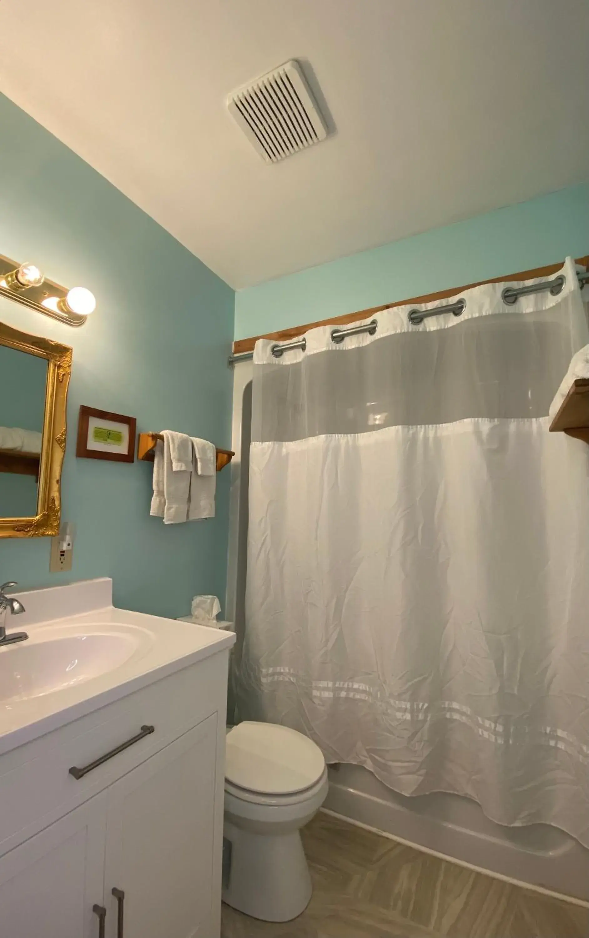 Double Room with Two Double Beds - single occupancy in Timber House Resort Double Room with Two Double Beds - single occupancy in Timber House Resort