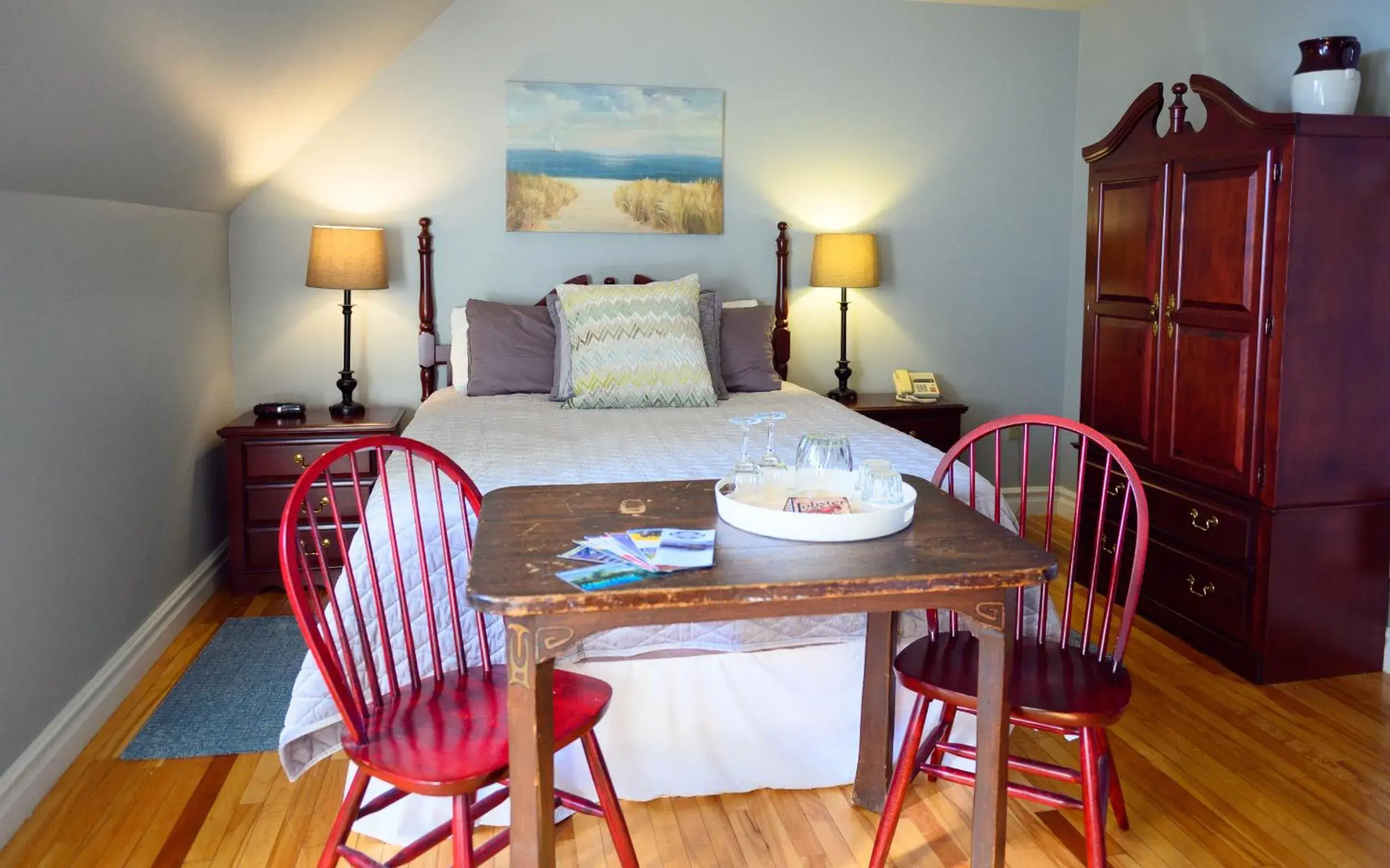 Comfort Double Room with Sea View in Ye Olde Argyler Lodge Comfort Double Room with Sea View in Ye Olde Argyler Lodge