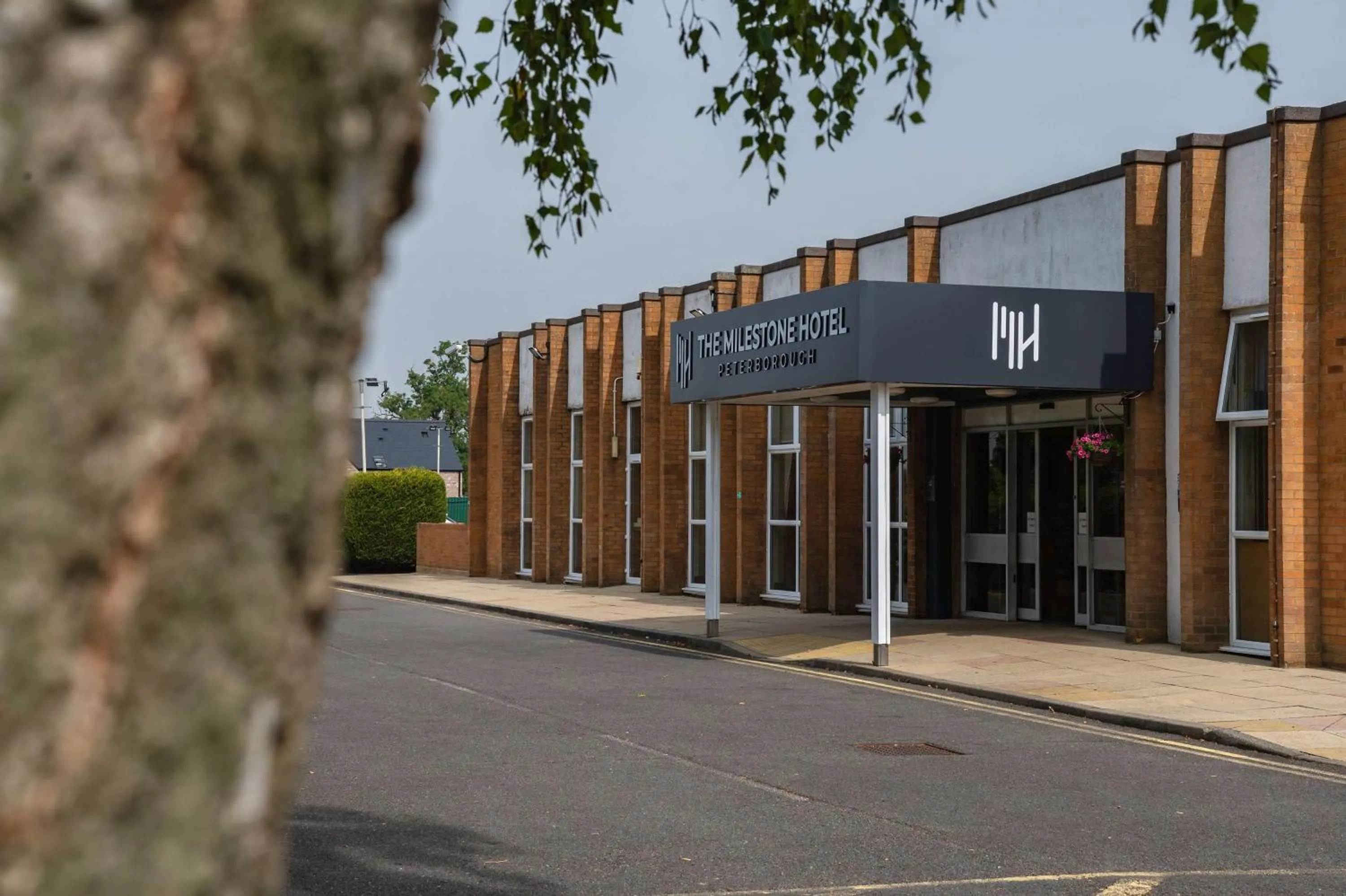 Property building in Milestone Peterborough Hotel A1M, Sure Hotel Collection by Best Western