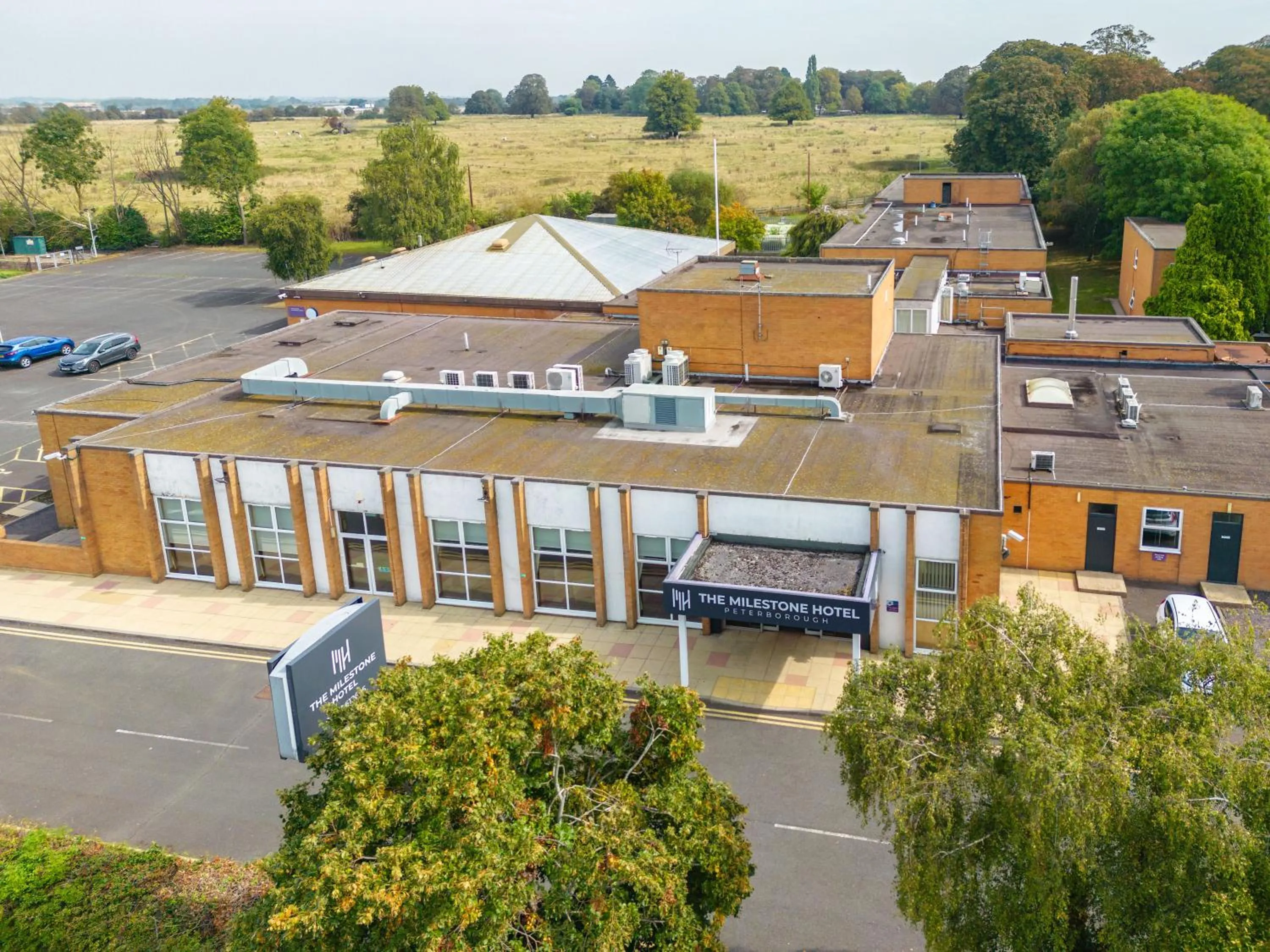 Property building in Milestone Peterborough Hotel A1M, Sure Hotel Collection by Best Western