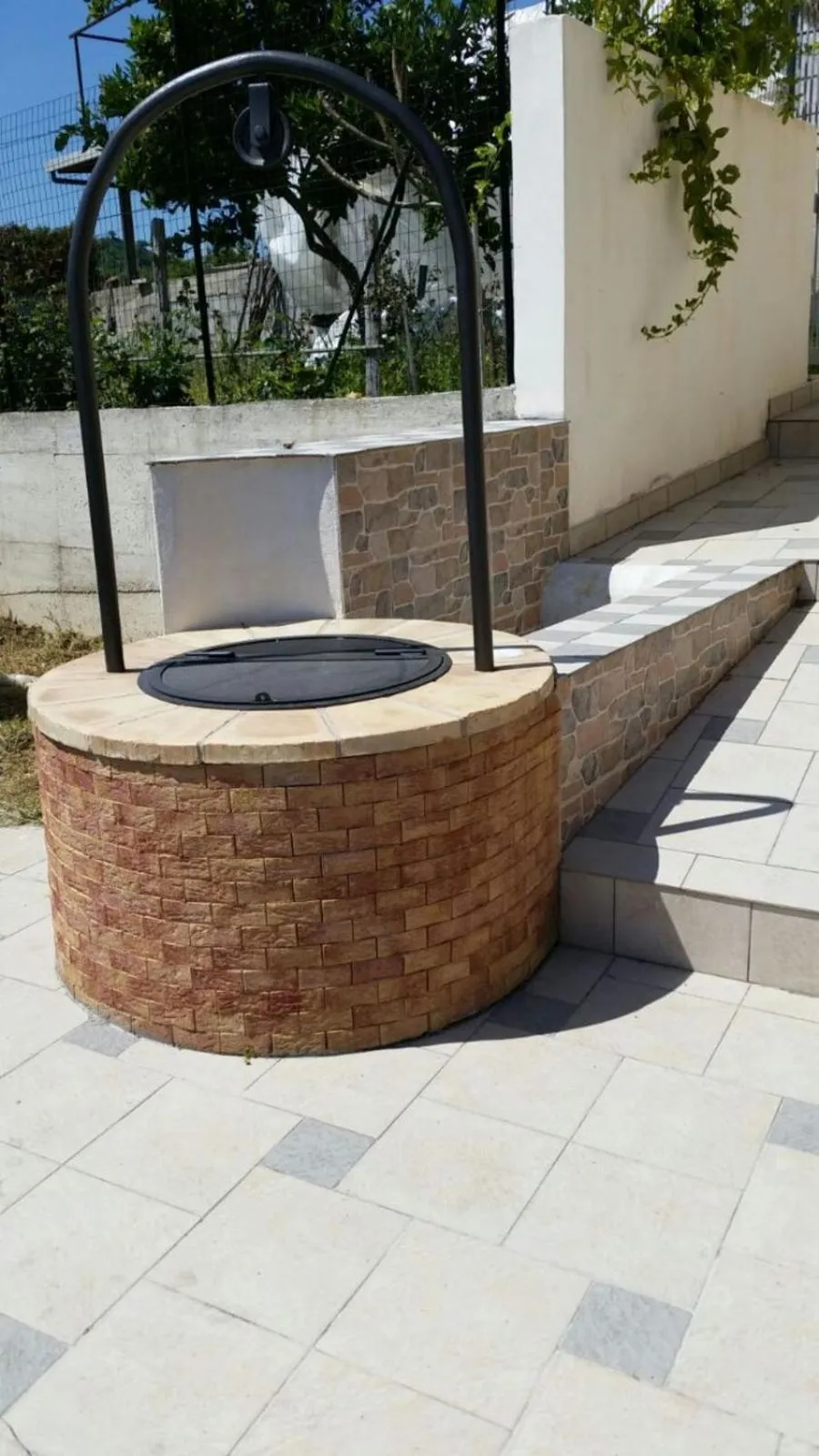 Decorative detail in Casal Trinacria