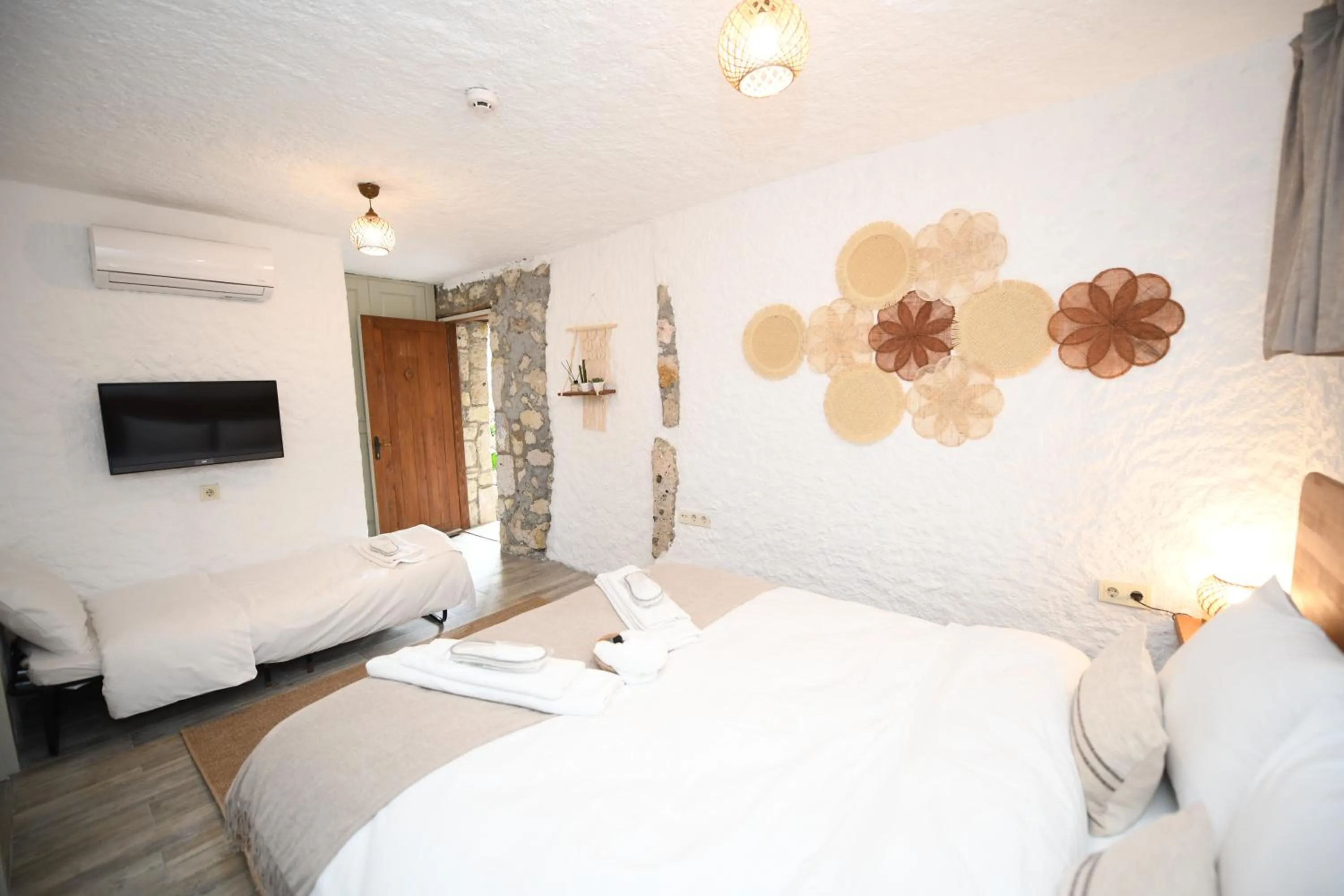 Bedroom, Bed in Mahzen Alaçatı