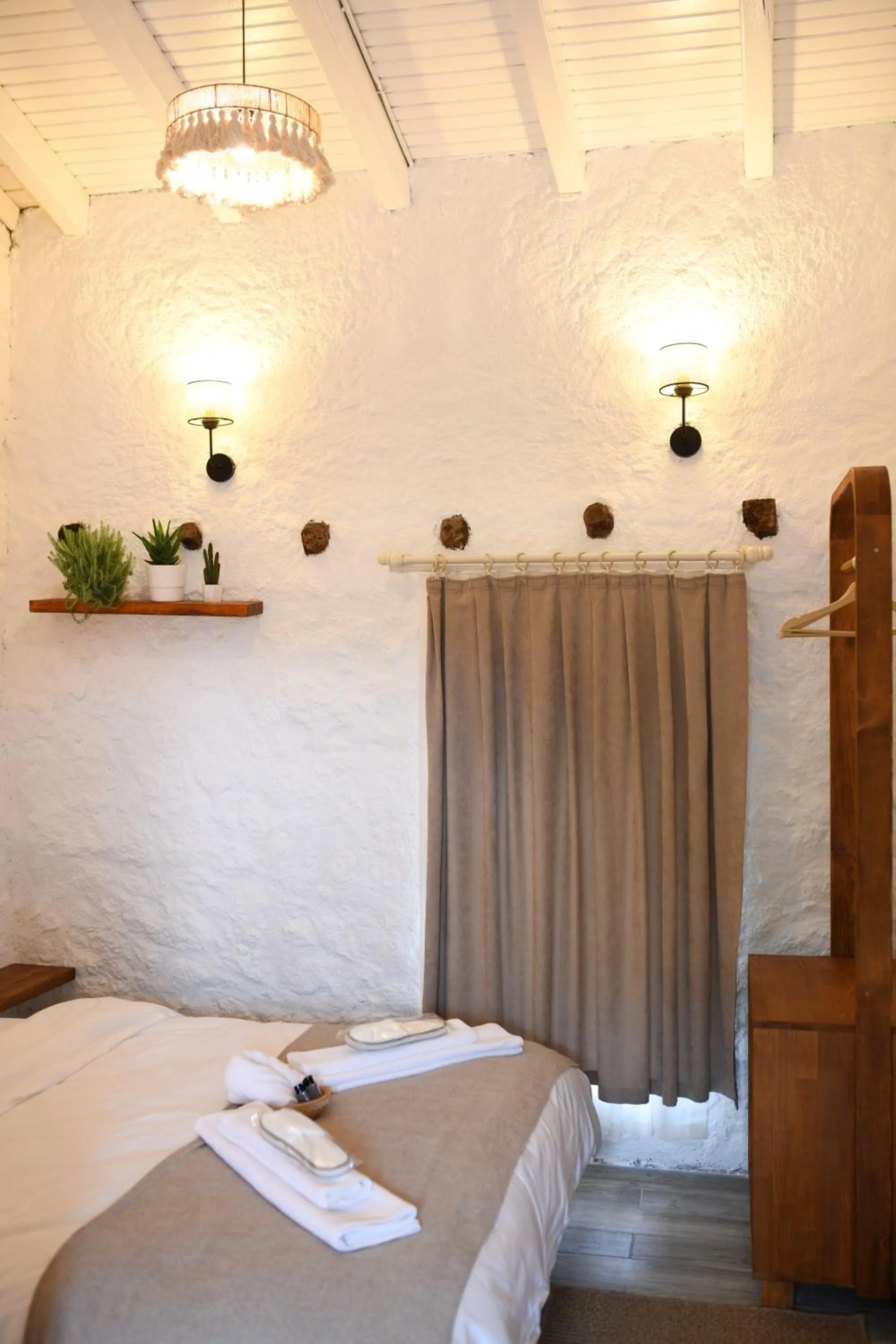 Bedroom, Bed in Mahzen Alaçatı