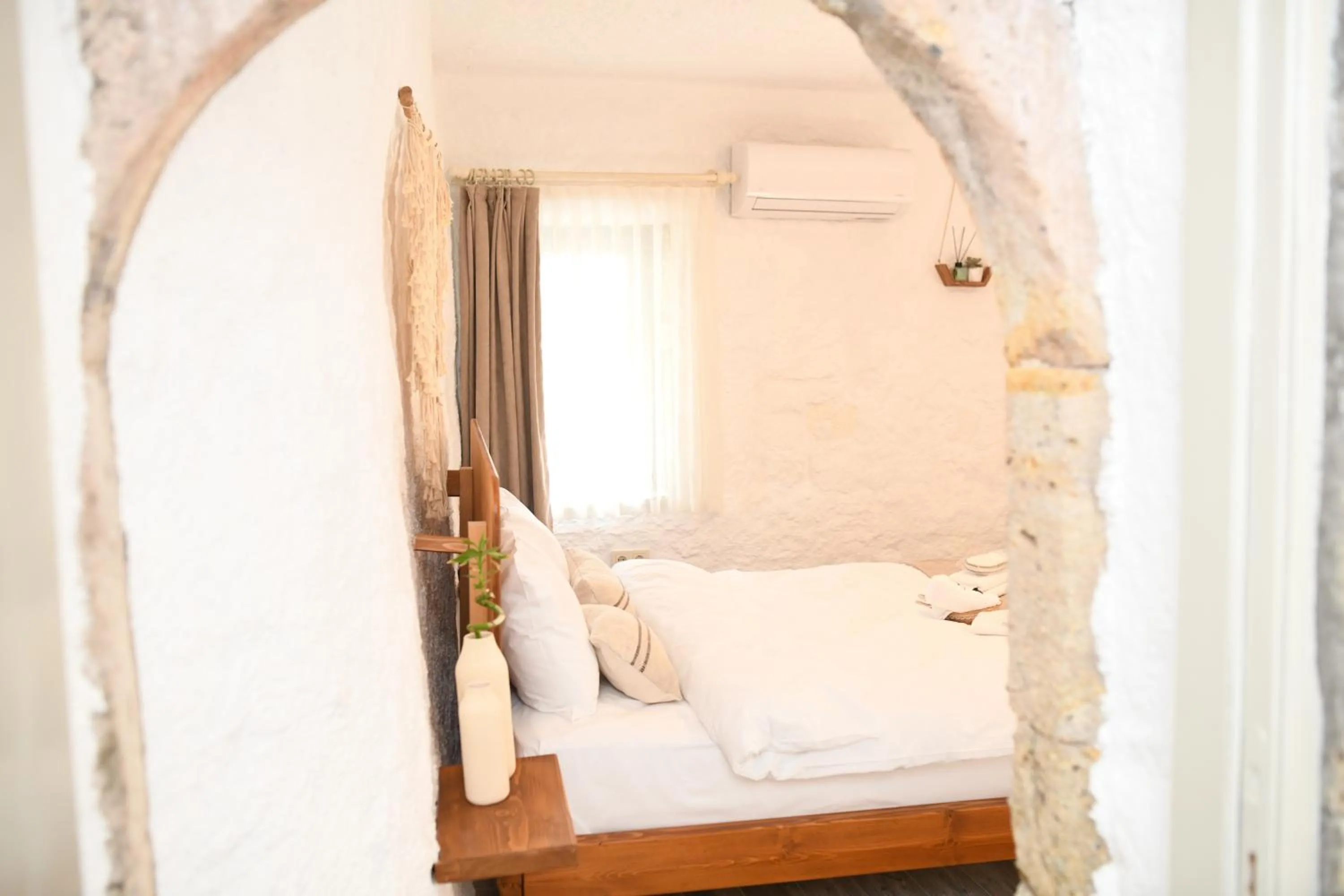 Bedroom, Bed in Mahzen Alaçatı