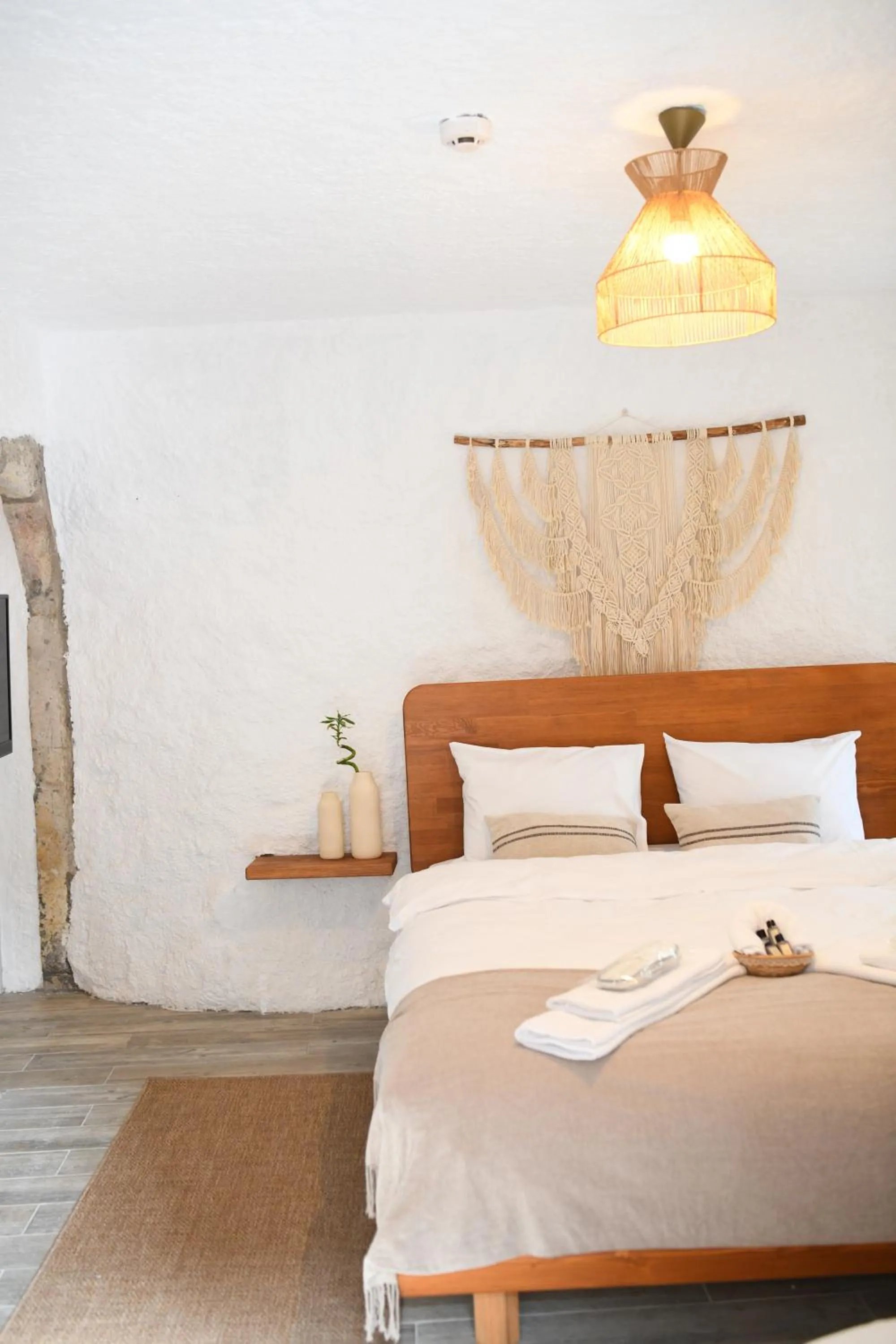 Bedroom, Bed in Mahzen Alaçatı