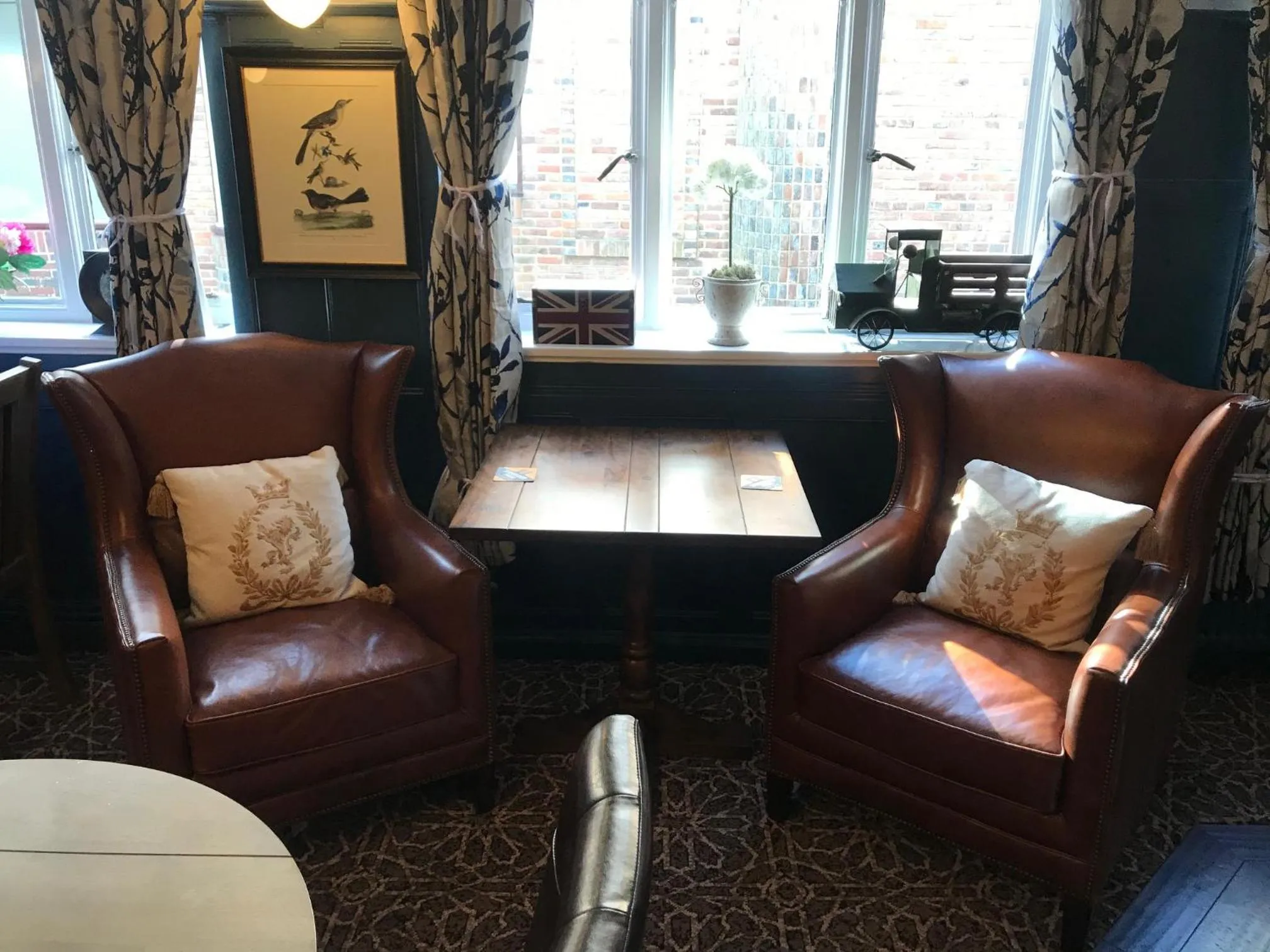 Lounge or bar in The Crown Hotel