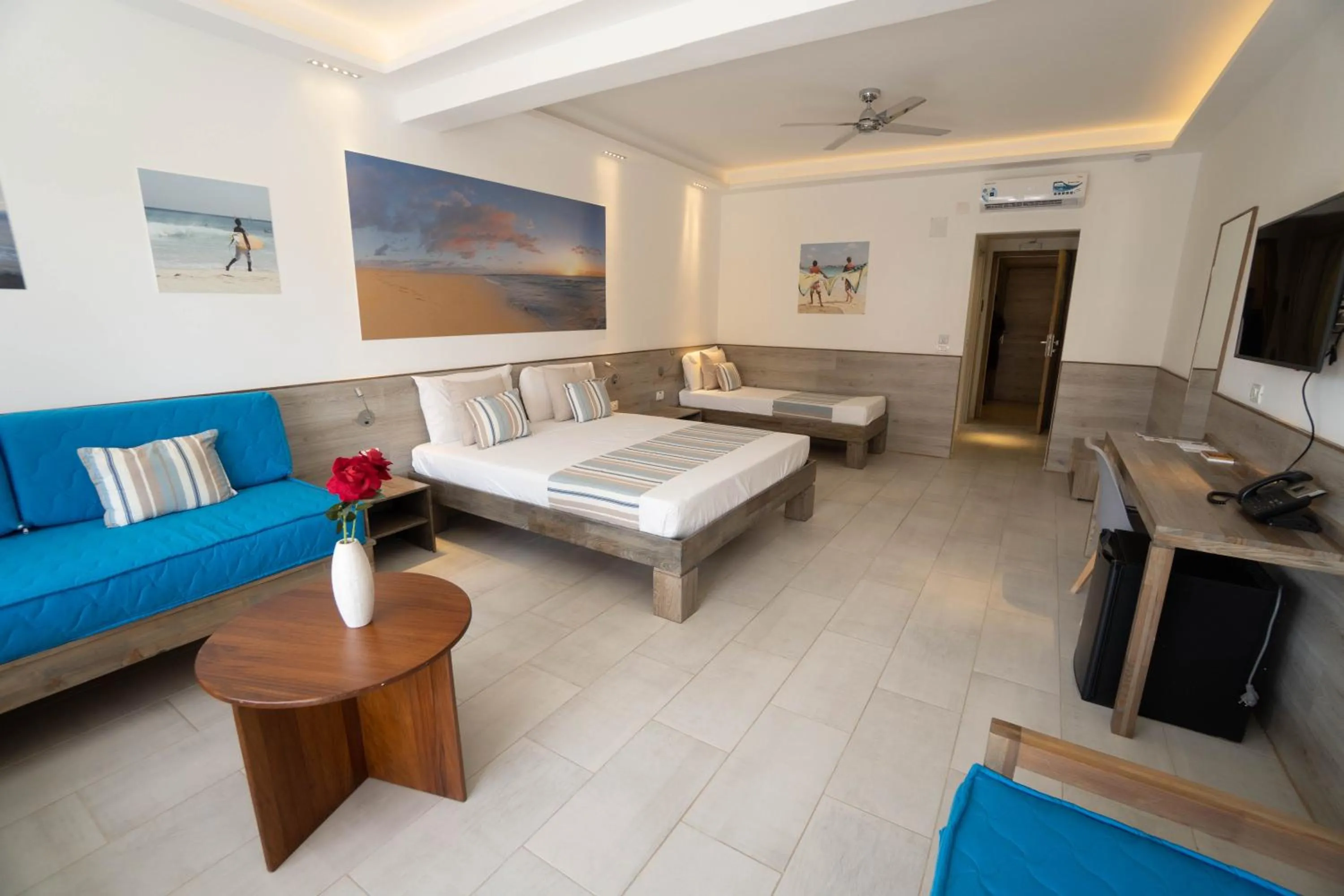 Photo of the whole room, Bed in Sobrado Boutique Hotel