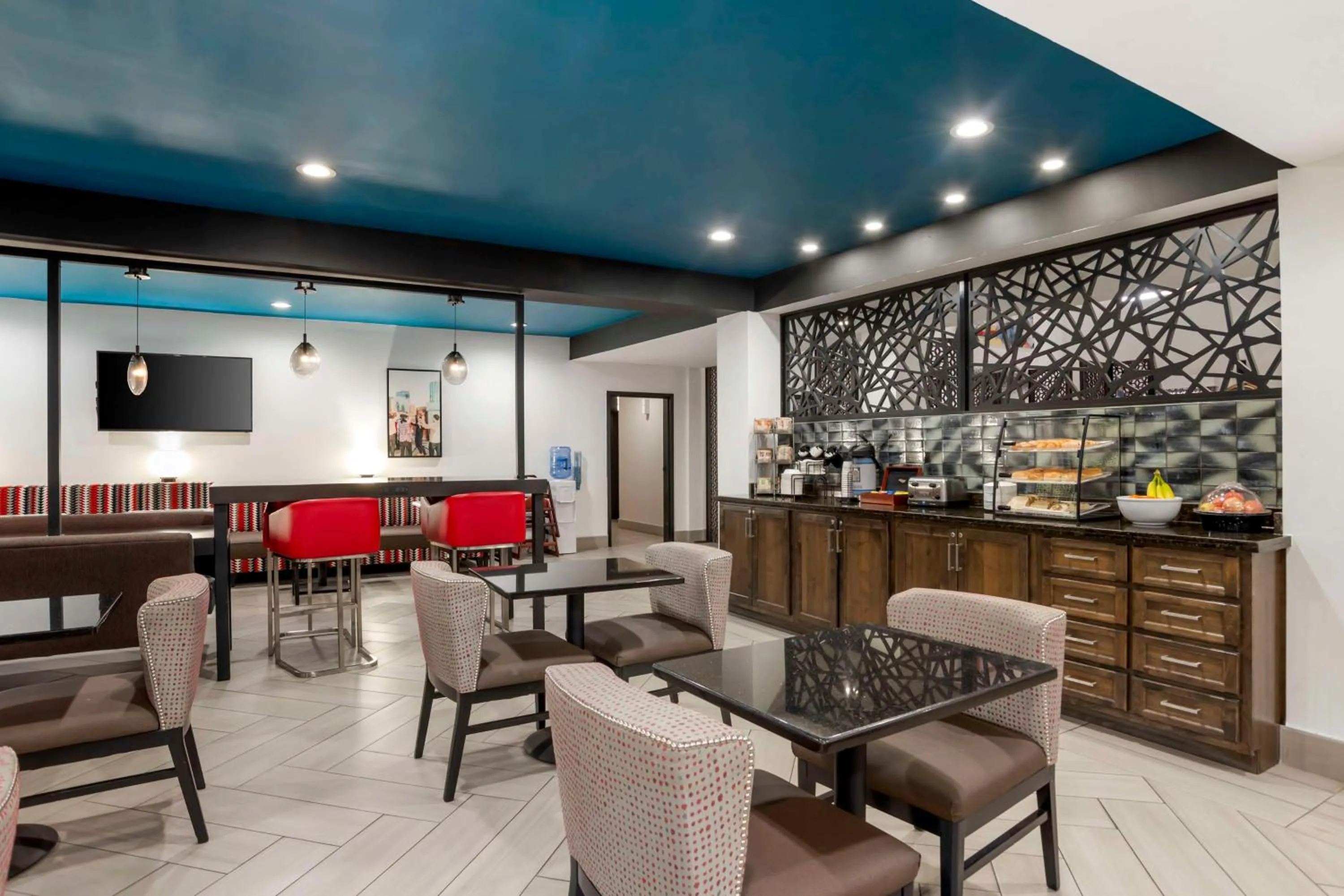 Breakfast in Best Western Plus Daphne