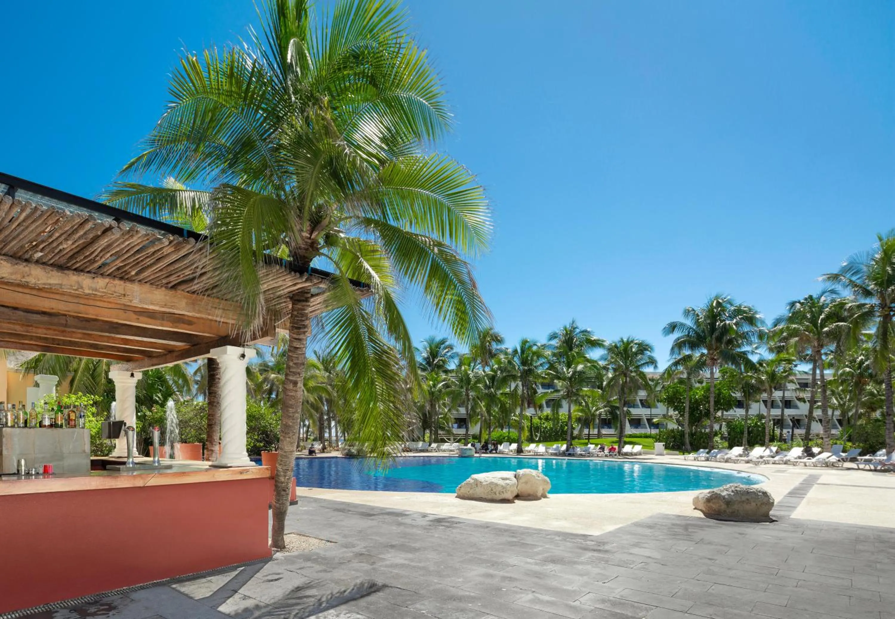 Lounge or bar in The Grand Oasis Cancun - All Inclusive