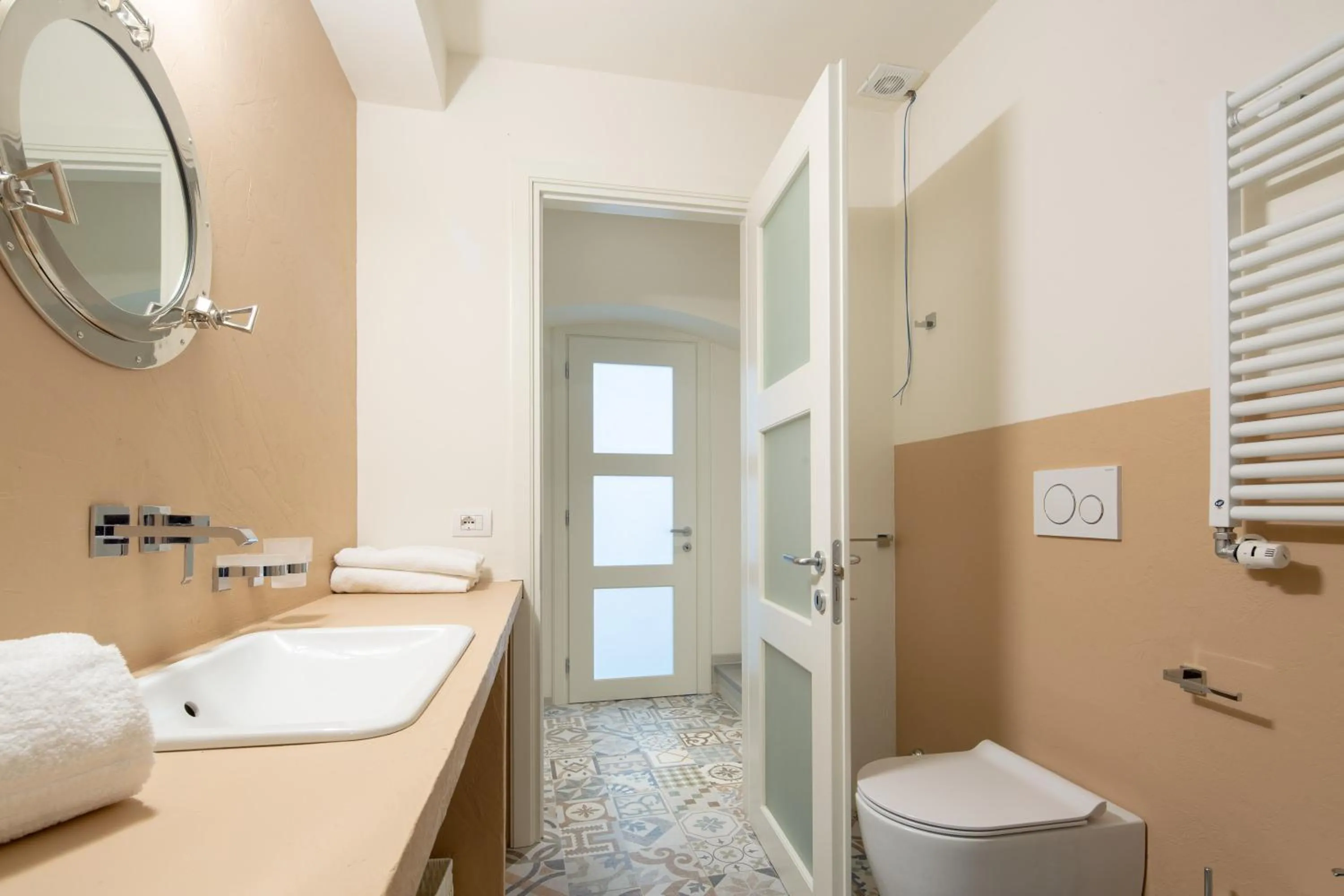 Bathroom in Carapelli Apartments