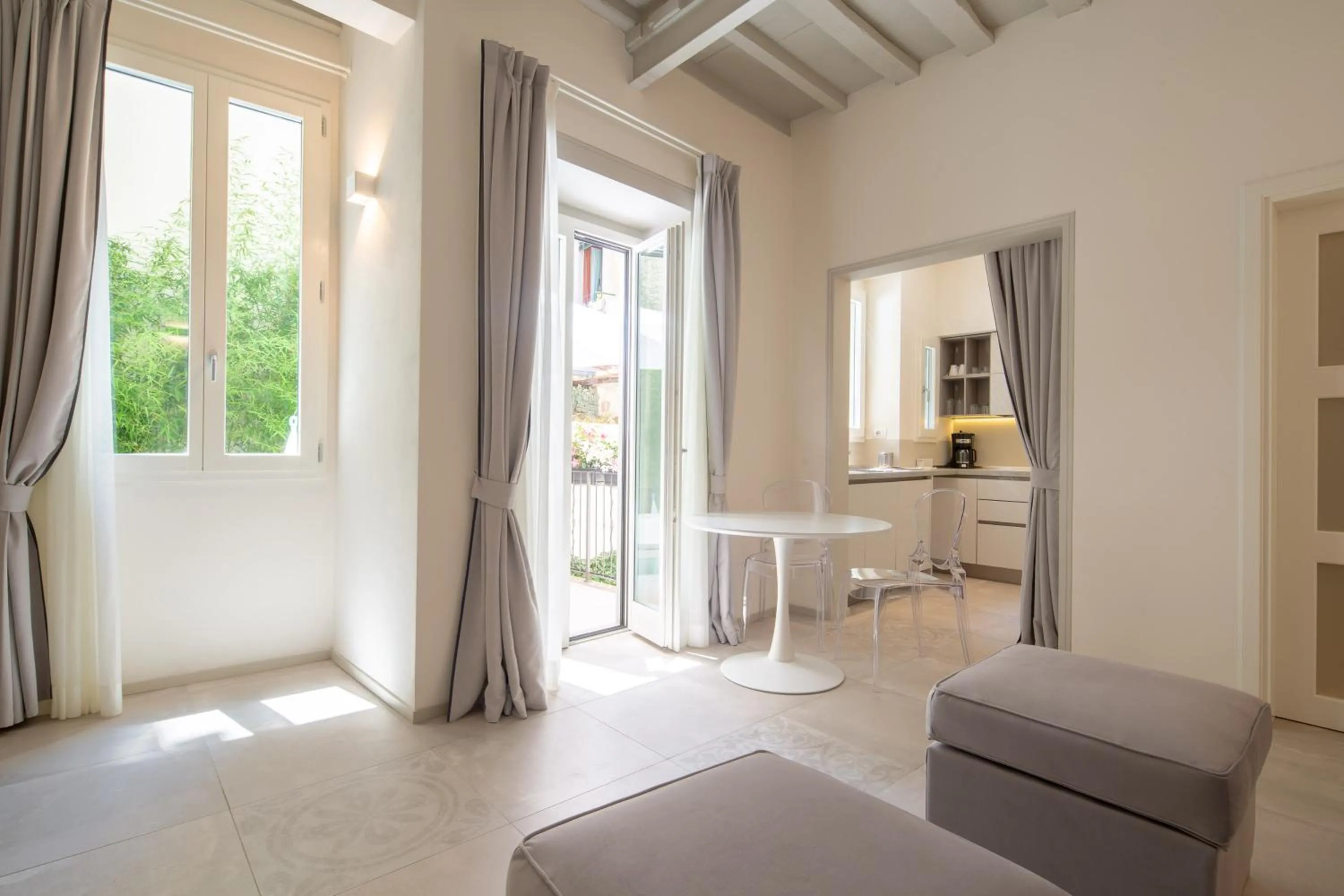 Living room, Bed in Carapelli Apartments