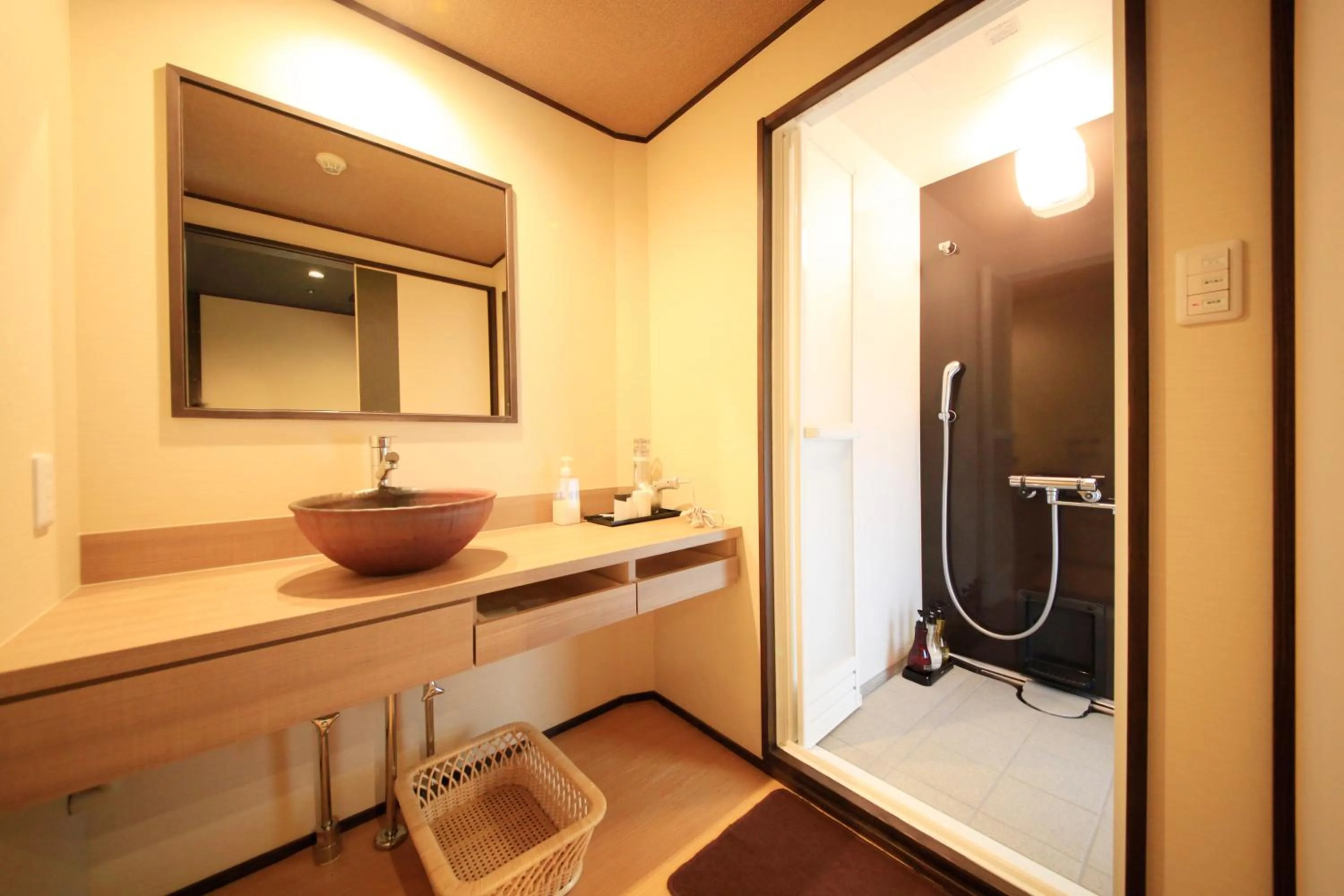 Bathroom in Hakone Suimeisou