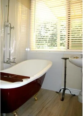 Bathroom in Healesville Apartments