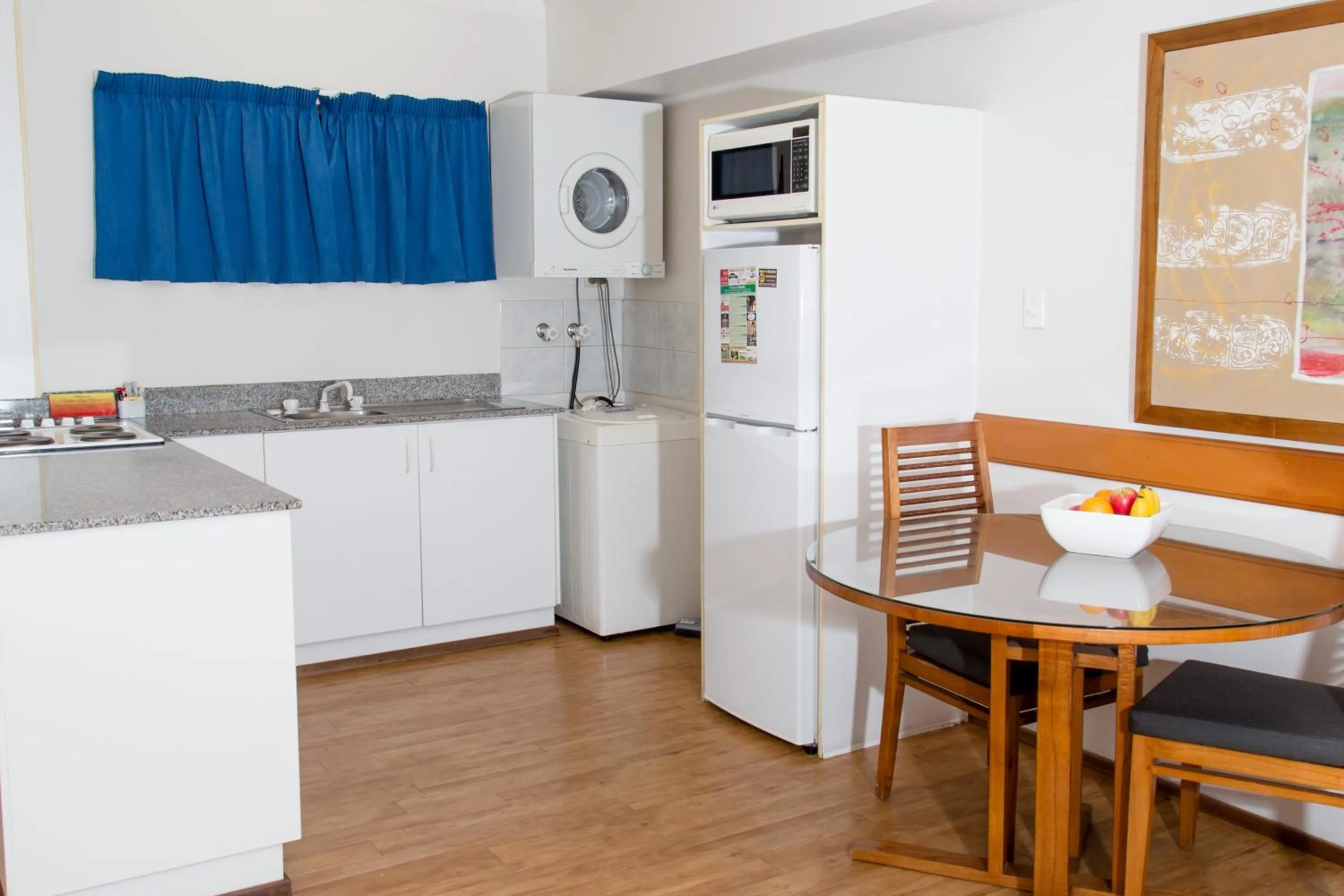 Kitchen or kitchenette in Cullen Bay Resorts