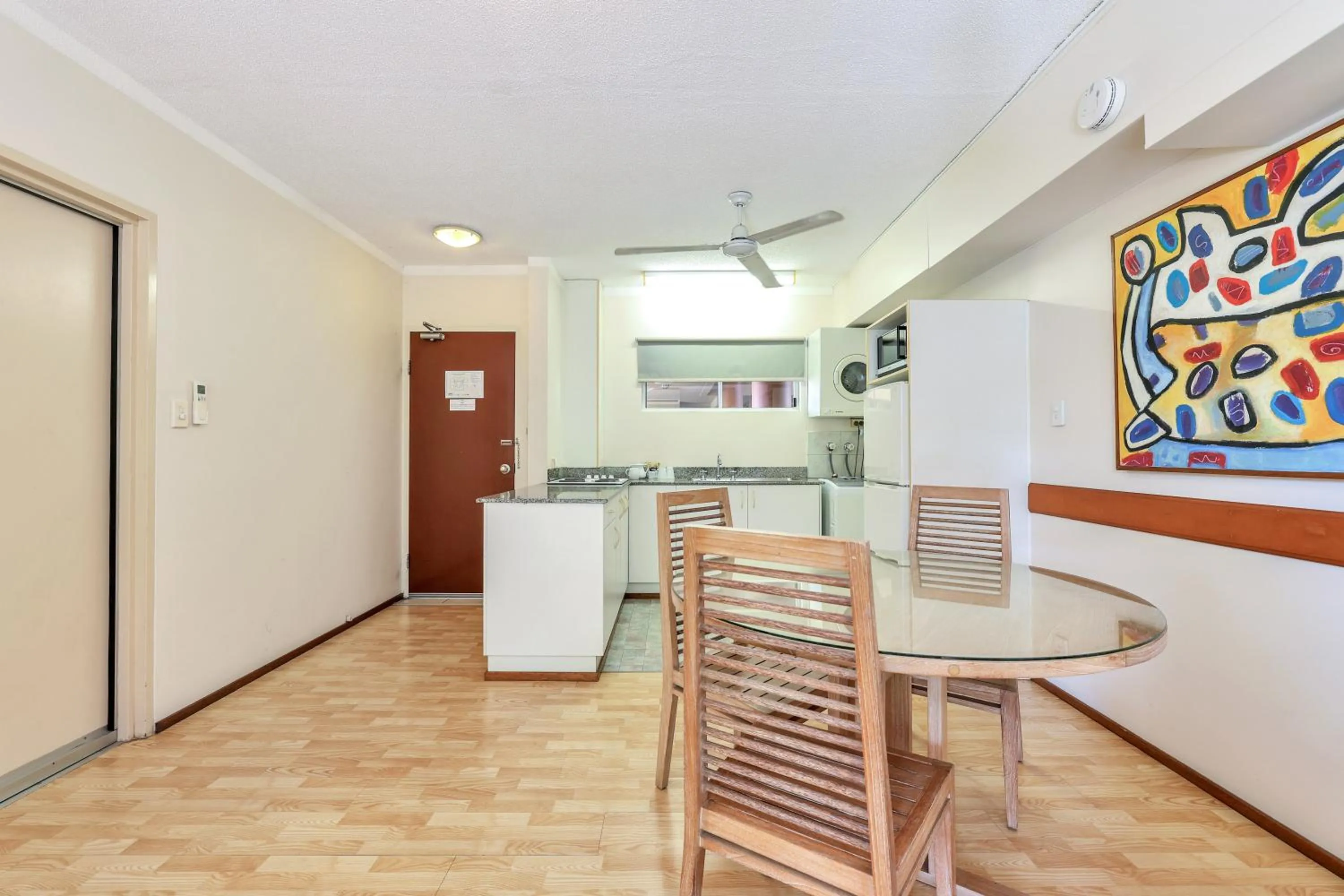 Kitchen or kitchenette in Cullen Bay Resorts