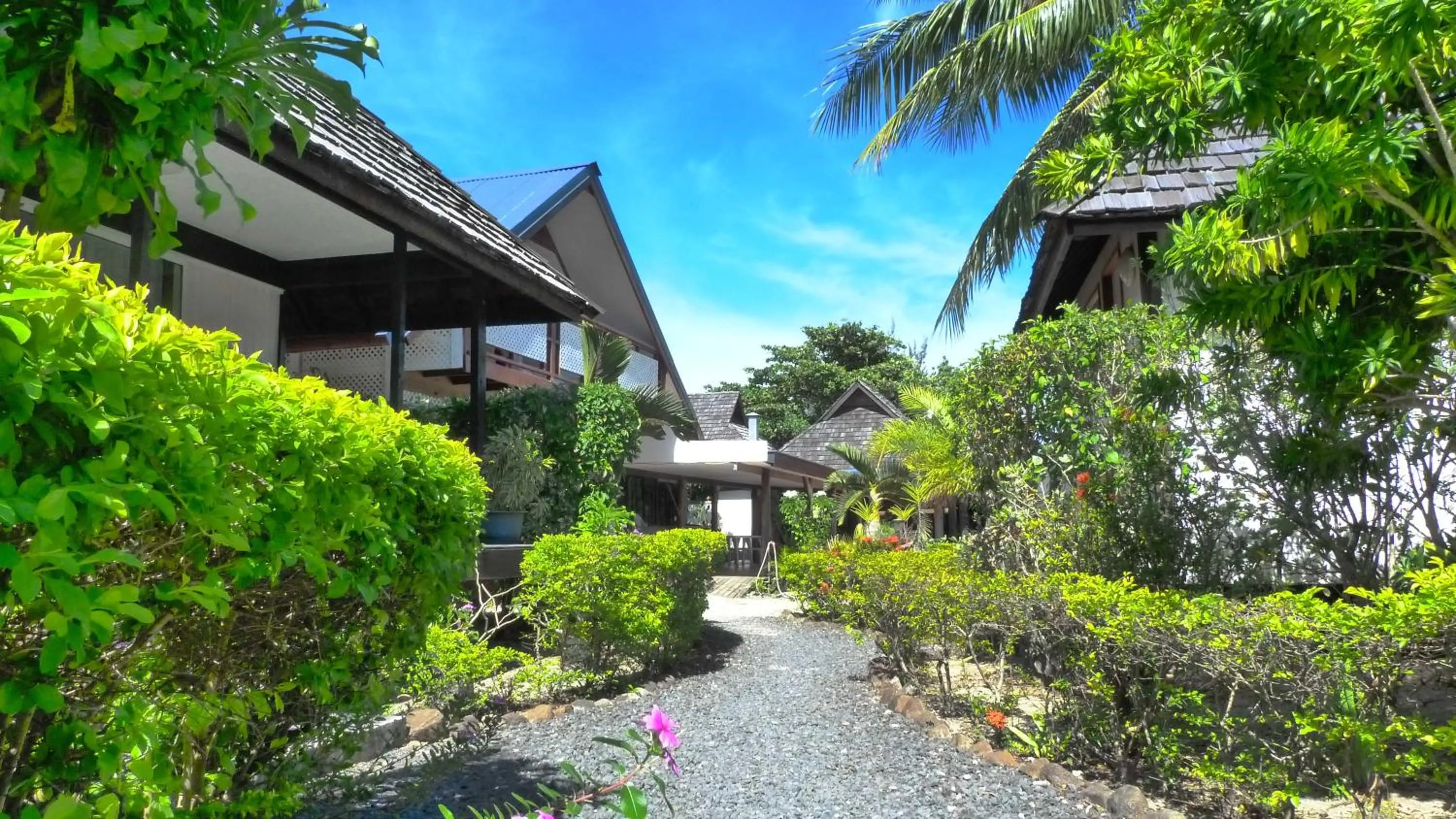 Day in Pension Motu Iti