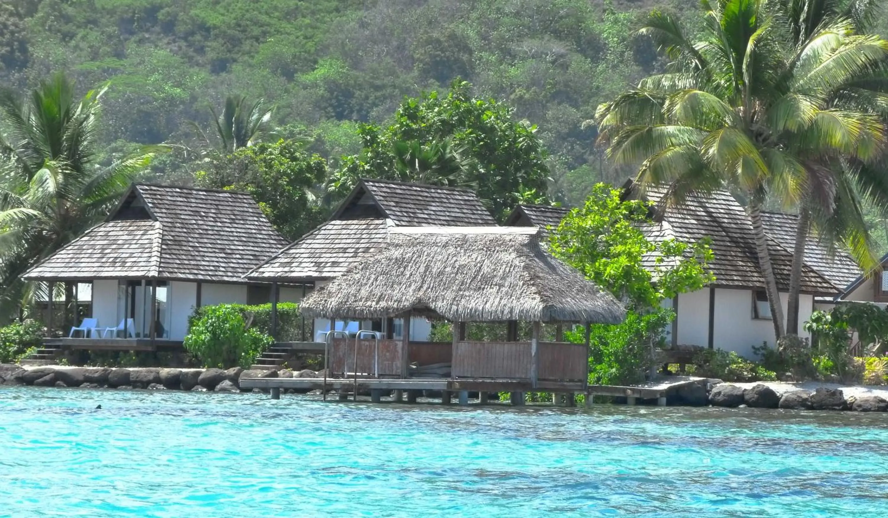 Day in Pension Motu Iti