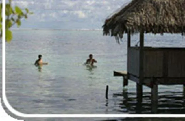 Beach in Pension Motu Iti