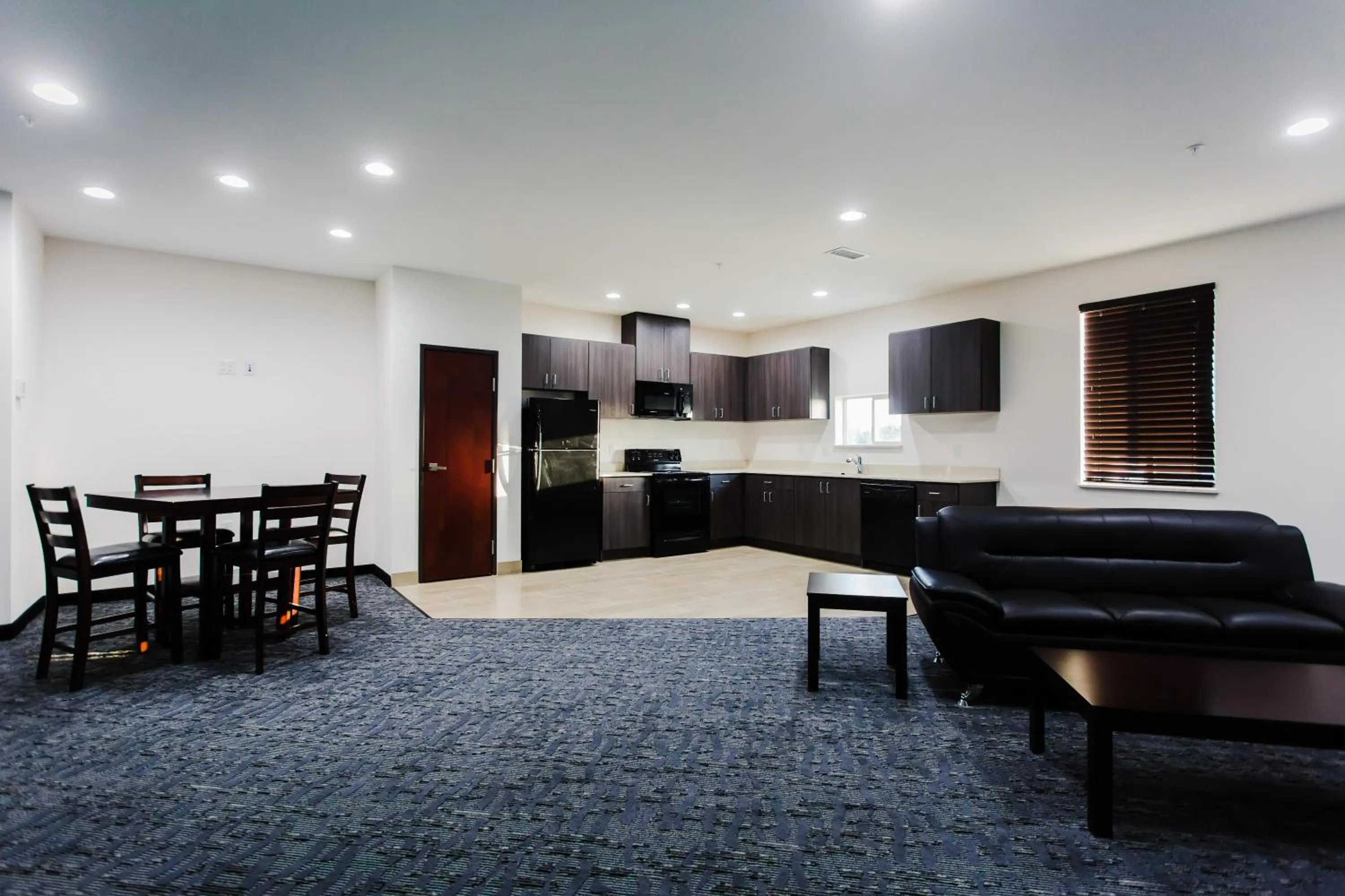 Dining area in Palacio Royale Inn Boutique Katy