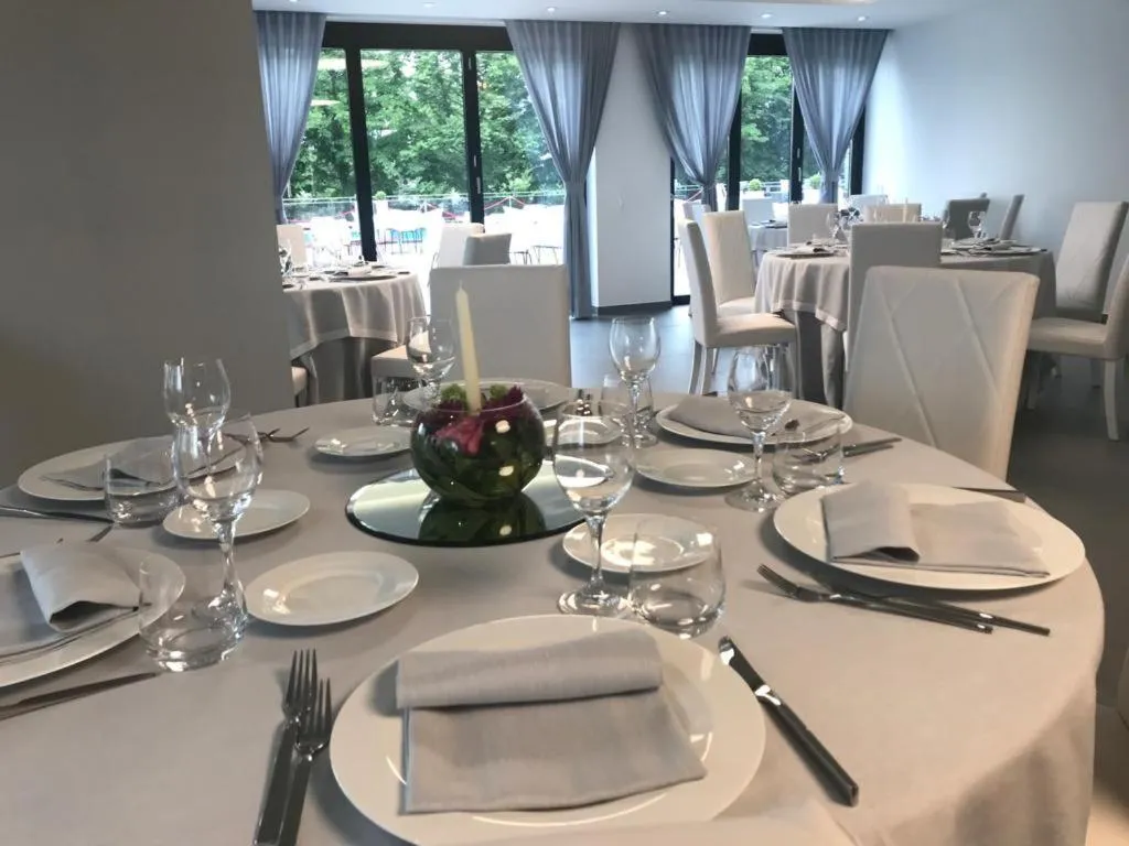 Restaurant/places to eat in DOMUS Grand Hotel