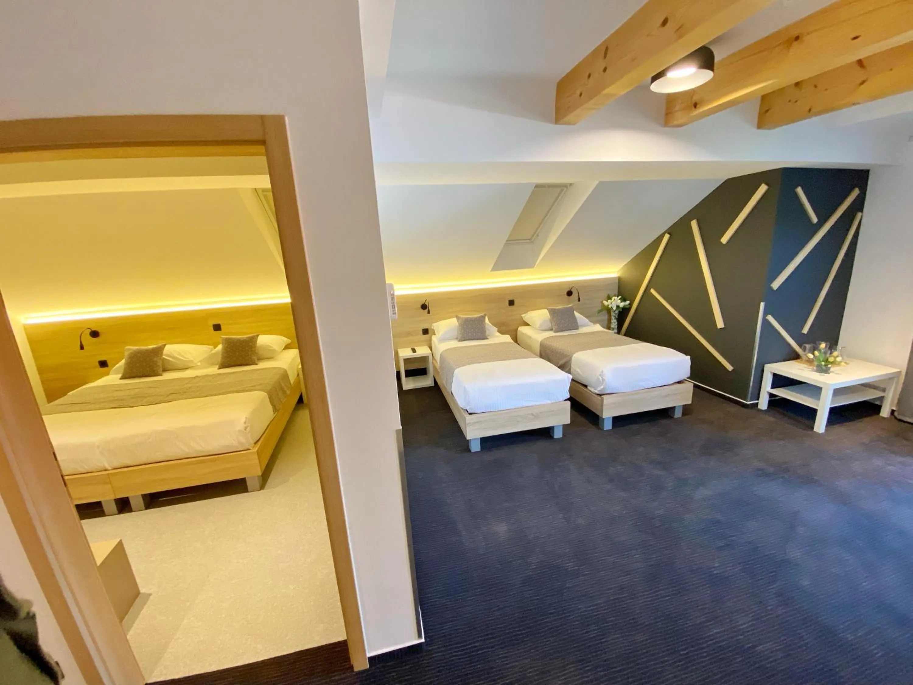 Bedroom, Bed in 16 Lakes Hotel