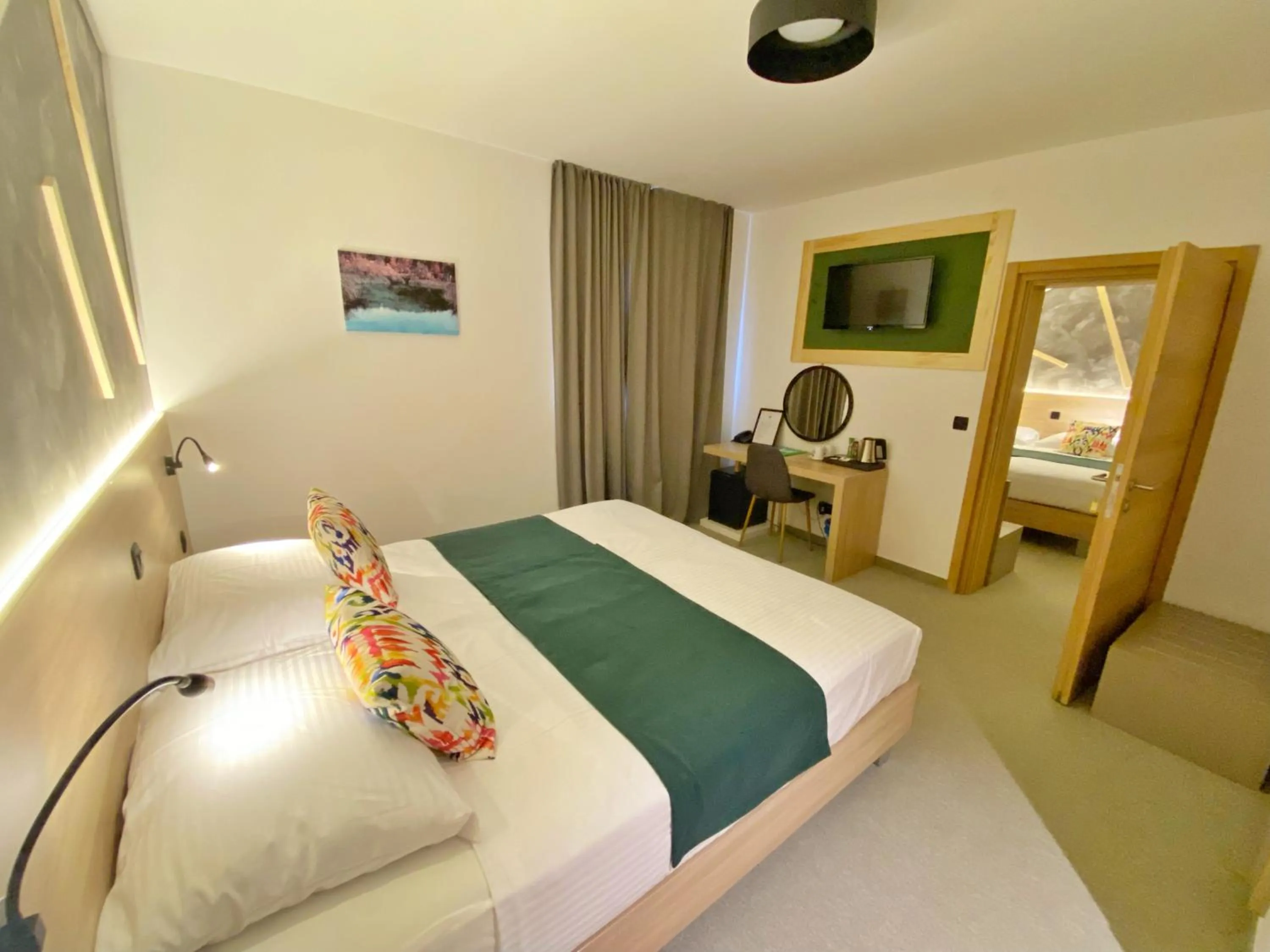 Family, Bed in 16 Lakes Hotel