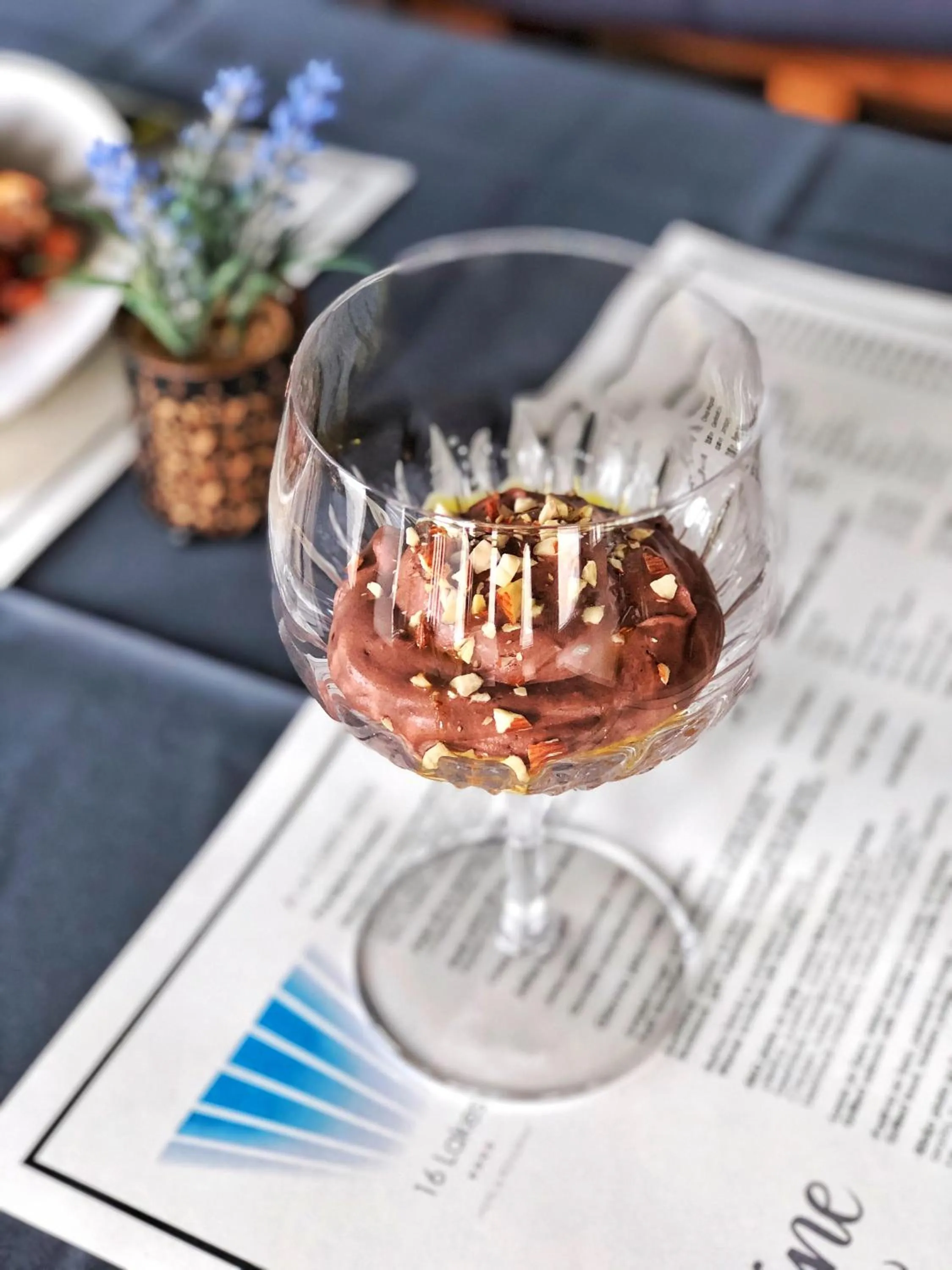 Food and drinks in 16 Lakes Hotel