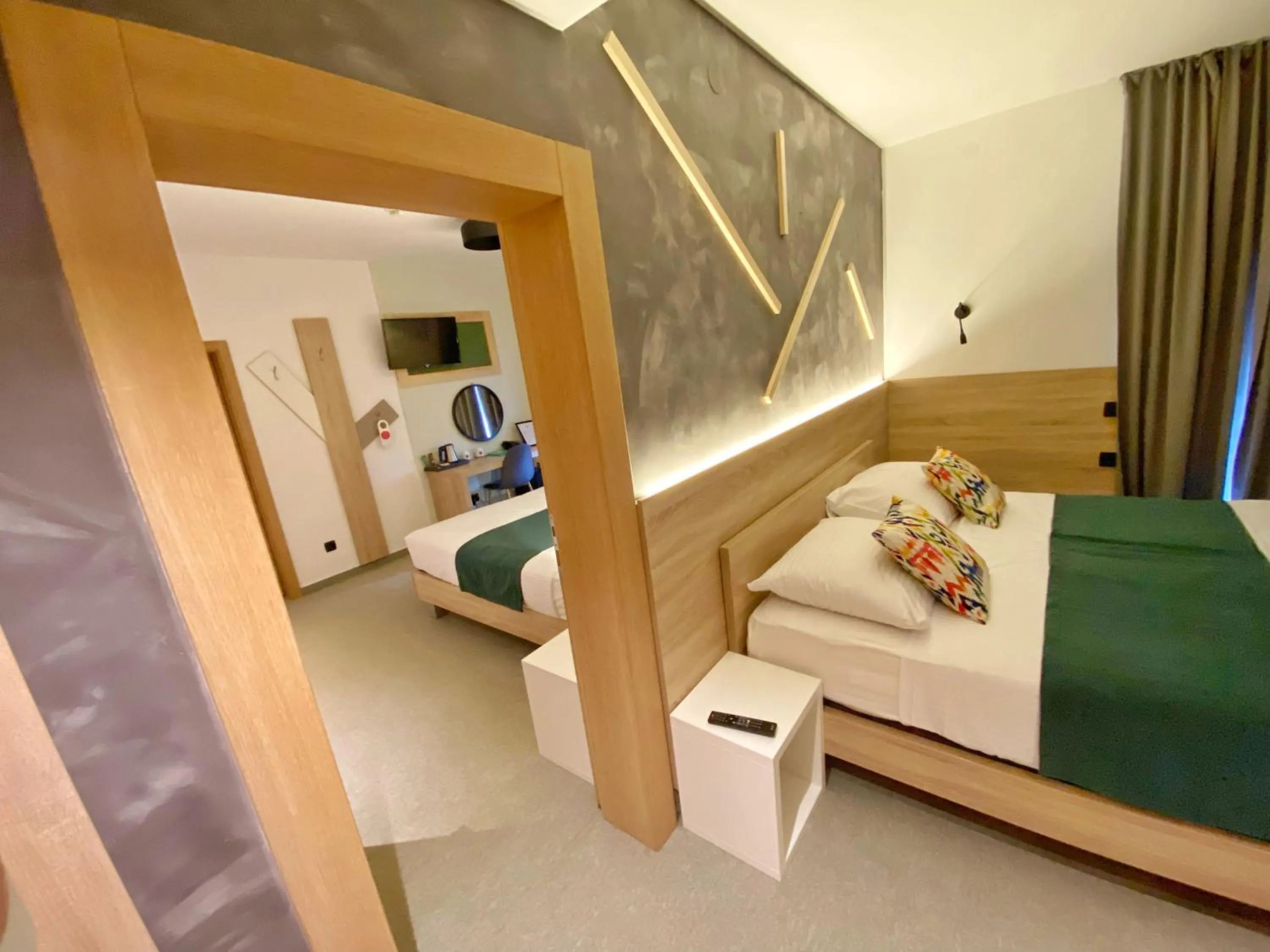 Family, Bed in 16 Lakes Hotel