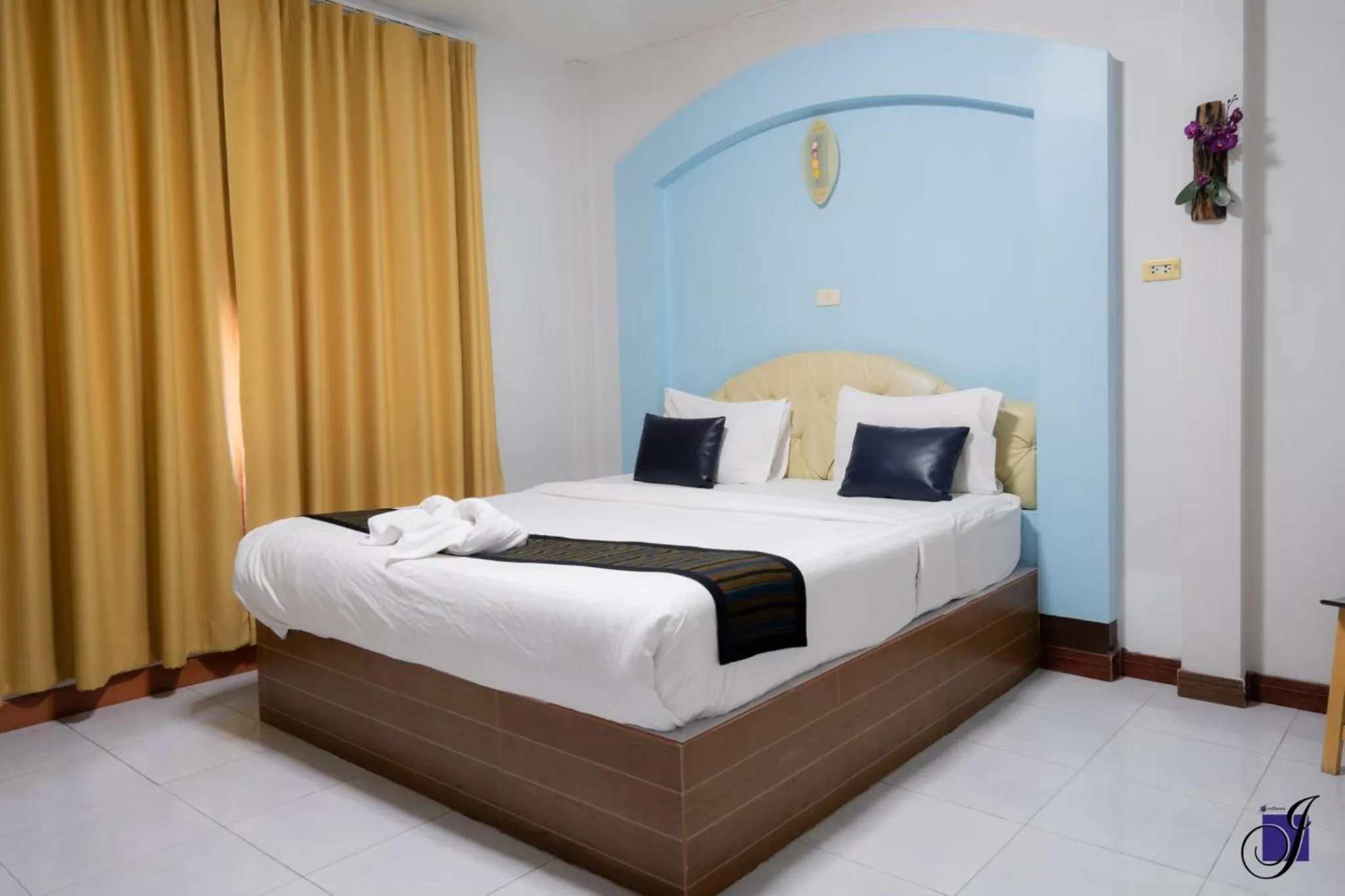 Bedroom, Bed in Jintana Resort