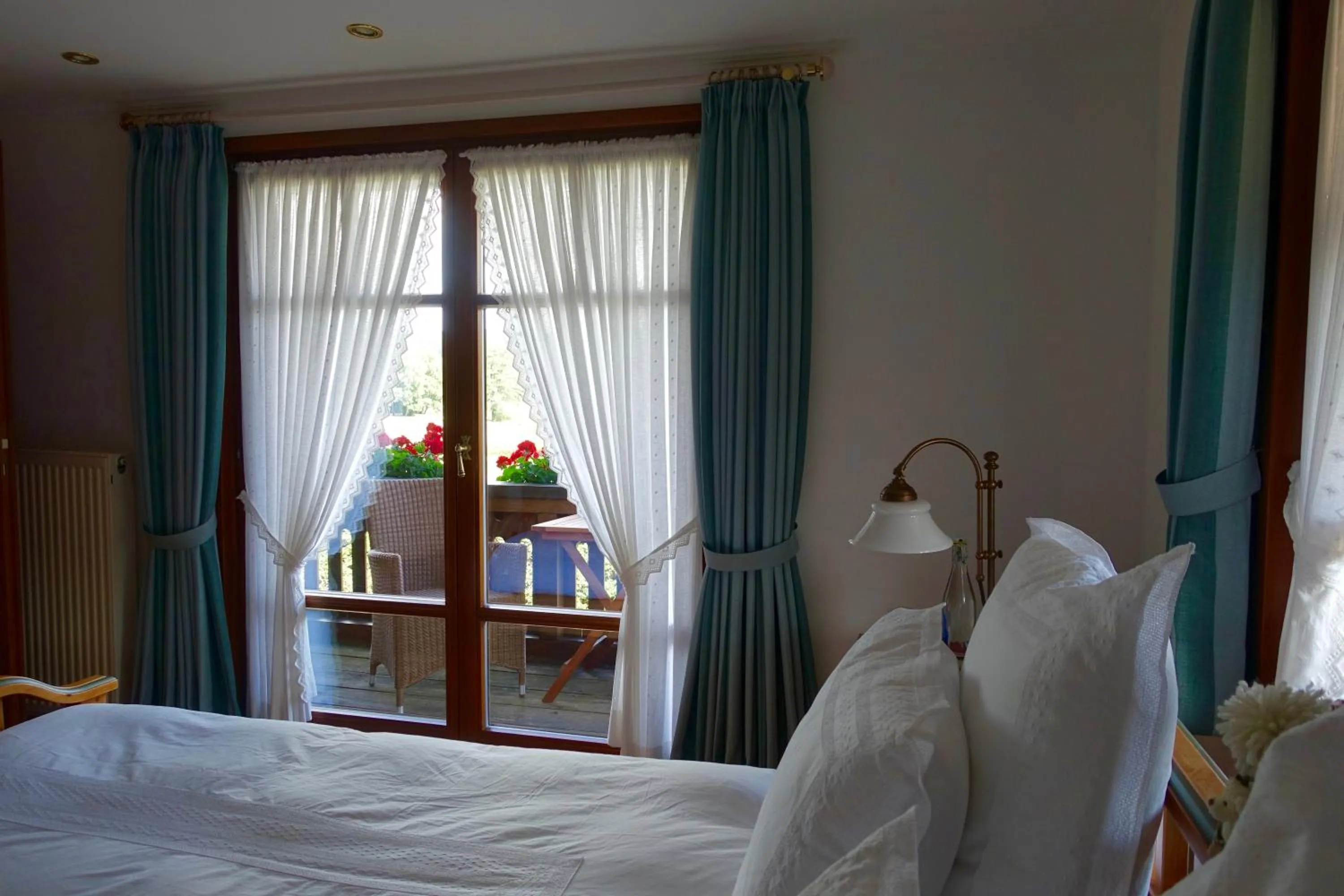Photo of the whole room, Bed in Hollhouse - Bed & Breakfast