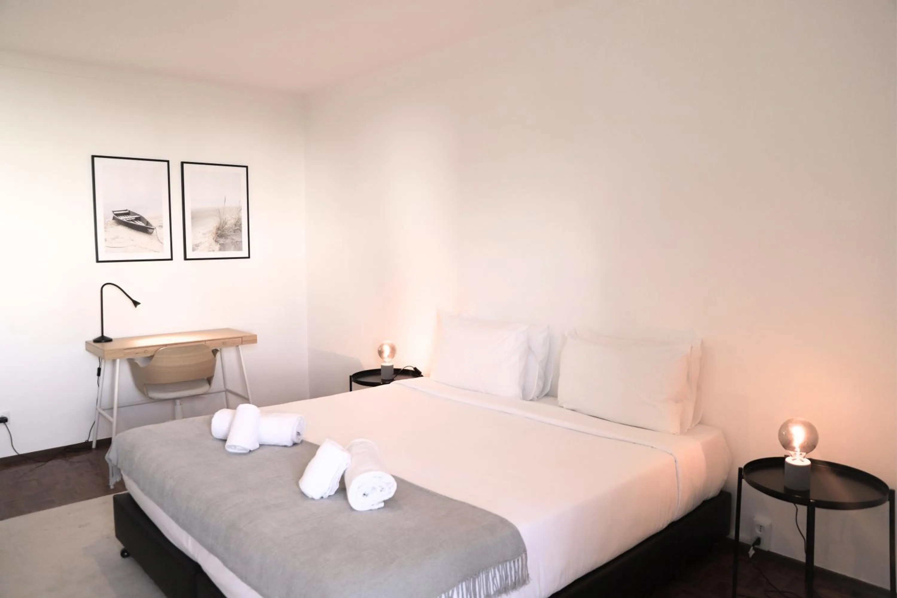 Bedroom, Bed in RIDE Surf Resort & Spa Peniche