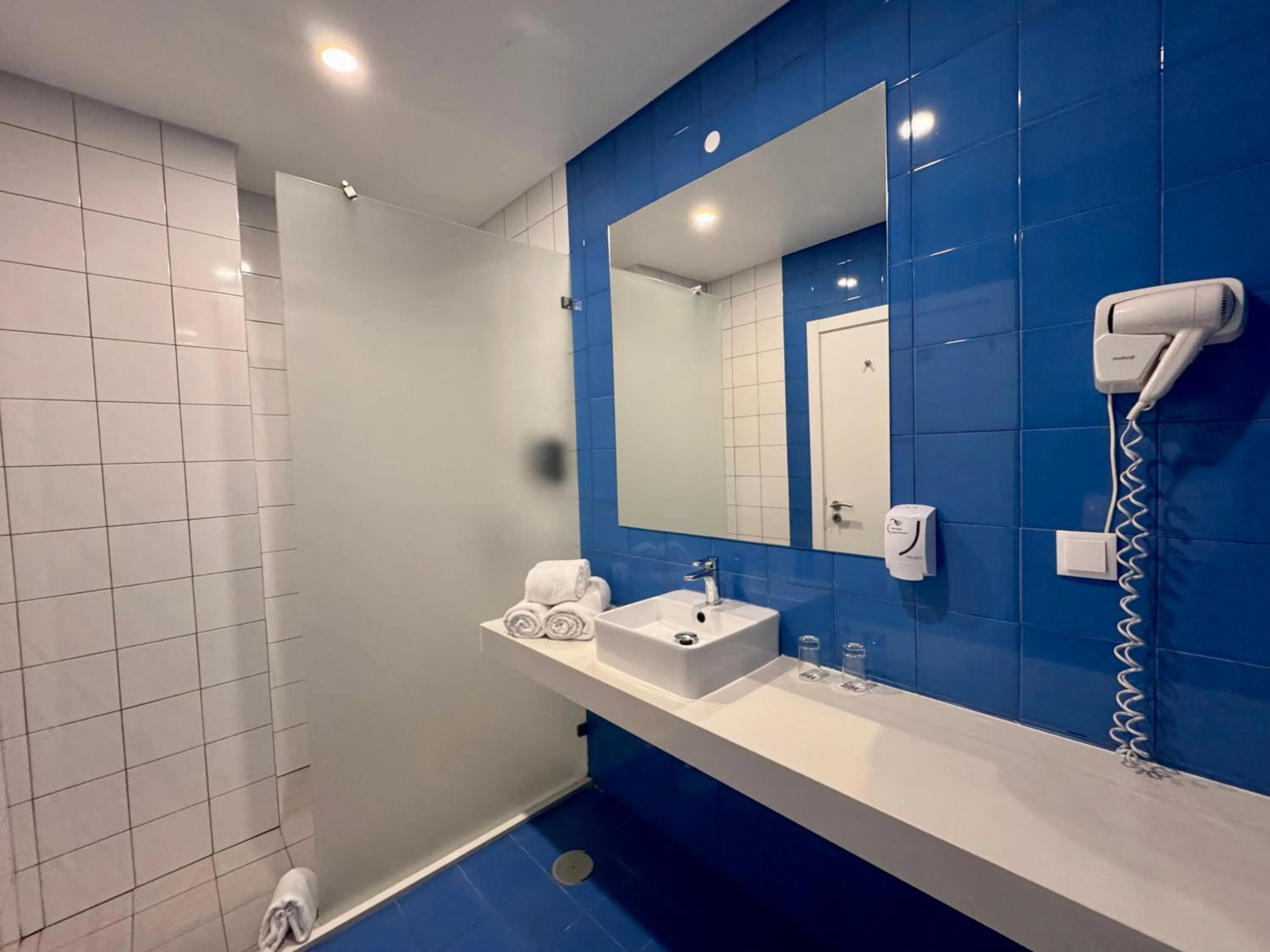 Bathroom in RIDE Surf Resort & Spa Peniche