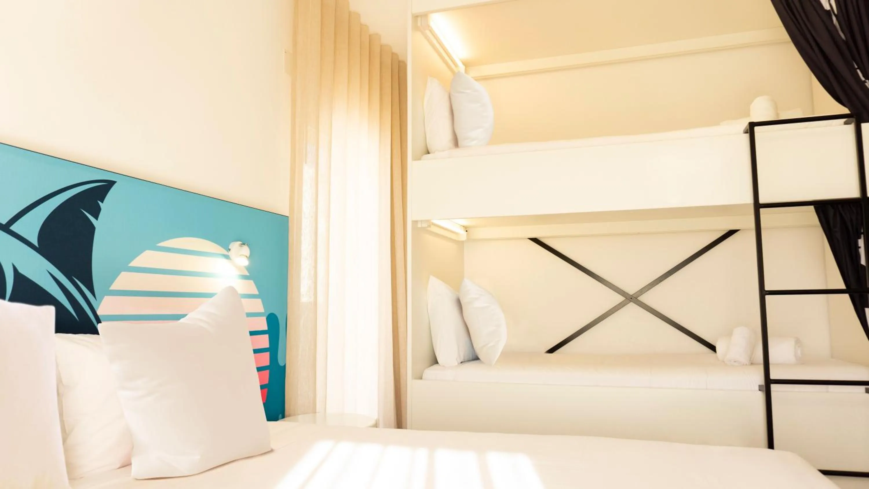 Bedroom, Bed in RIDE Surf Resort & Spa Peniche