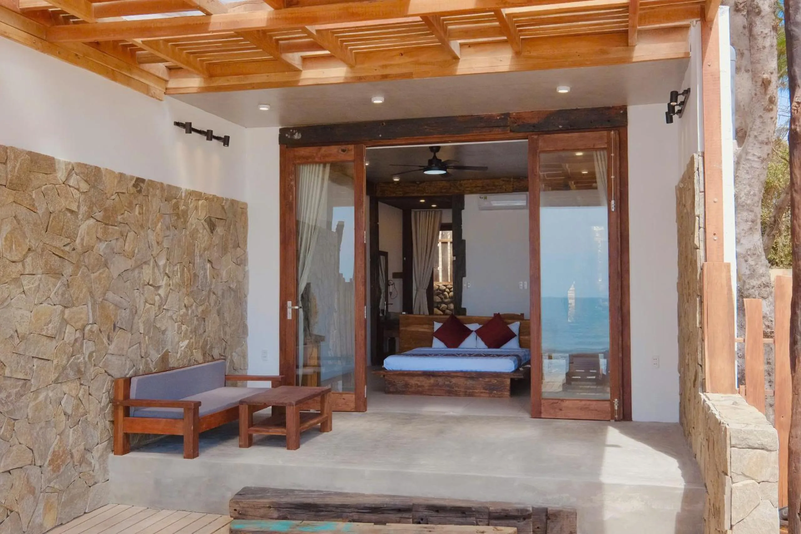 Long Hải Channel Beach Resort