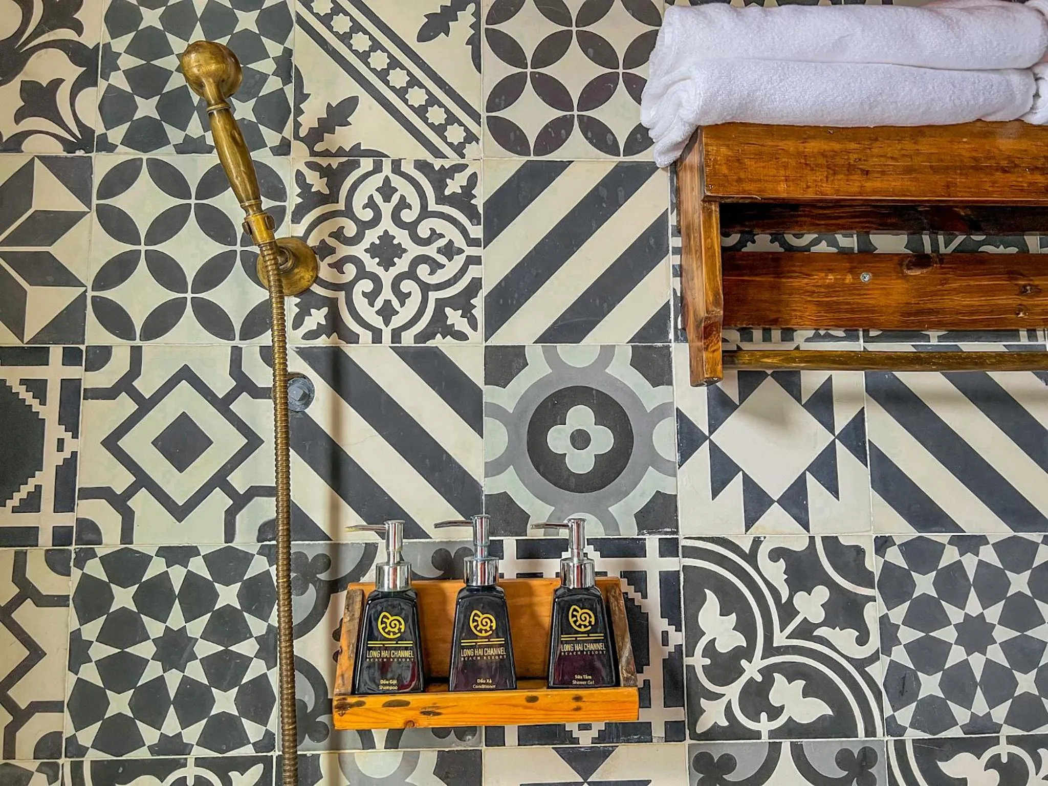 Long Hải Channel Beach Resort