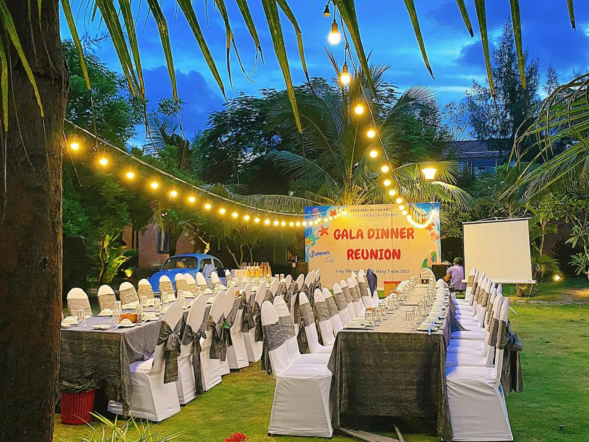 Restaurant/places to eat in Long Hải Channel Beach Resort