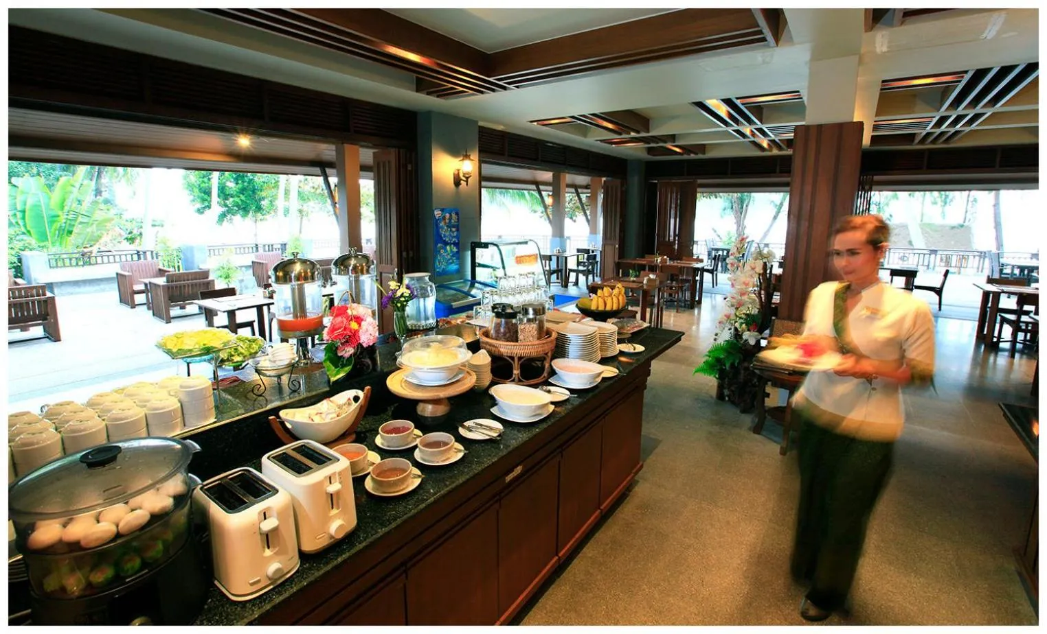 Breakfast in Maehaad Bay Resort - SHA Plus