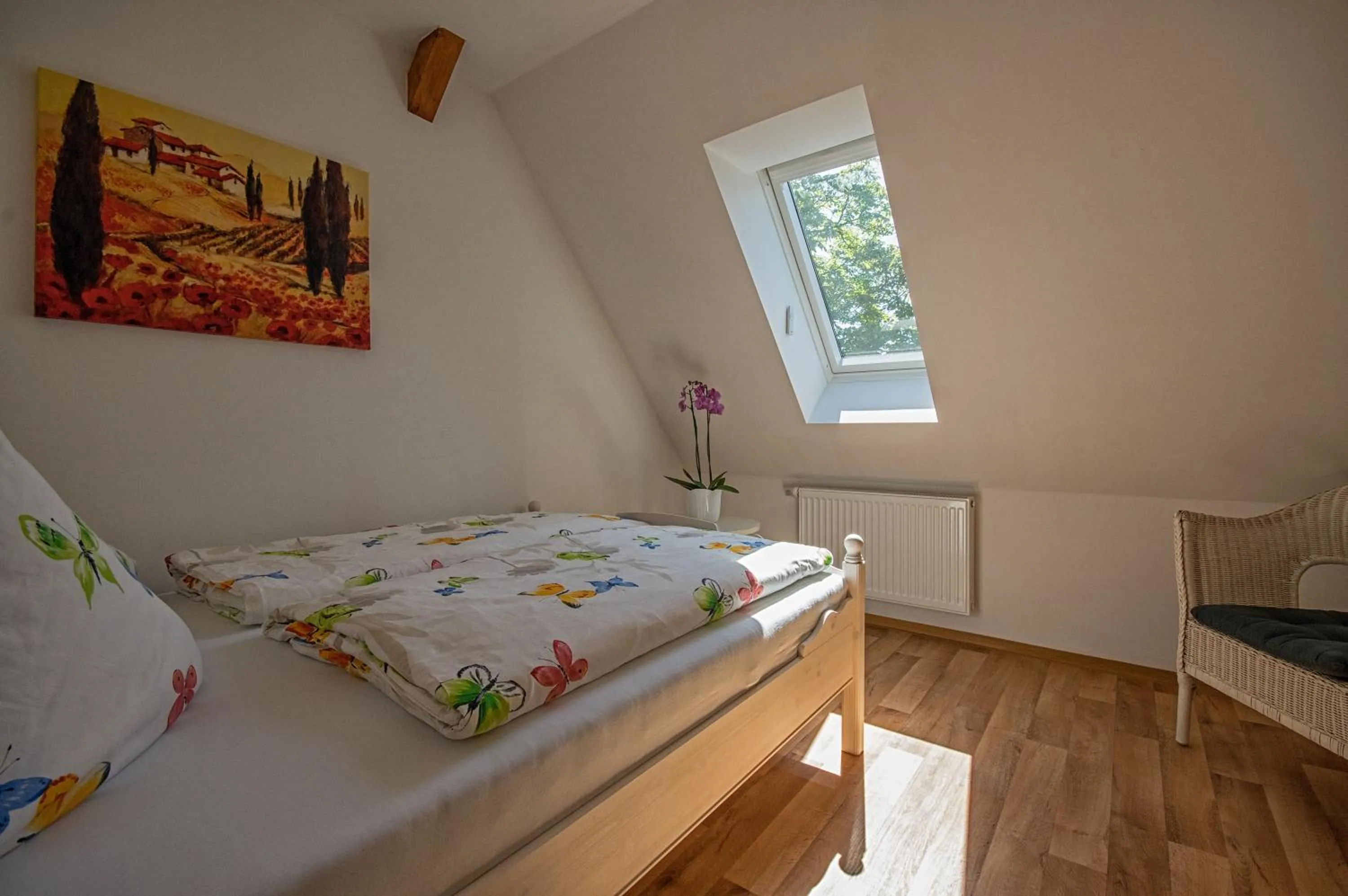 Bedroom, Bed in Gastwirtschaft & Hotel Hallescher Anger