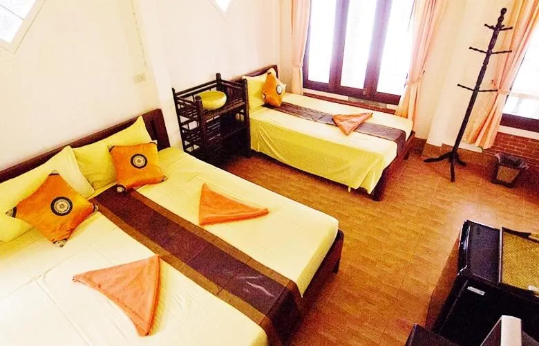 Bed in Seaboard Bungalow