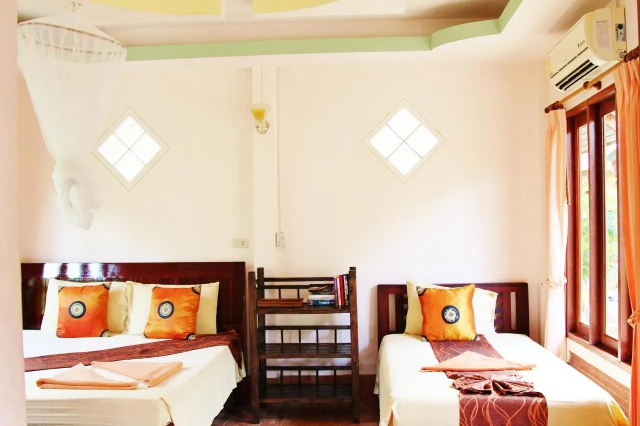 Bed in Seaboard Bungalow