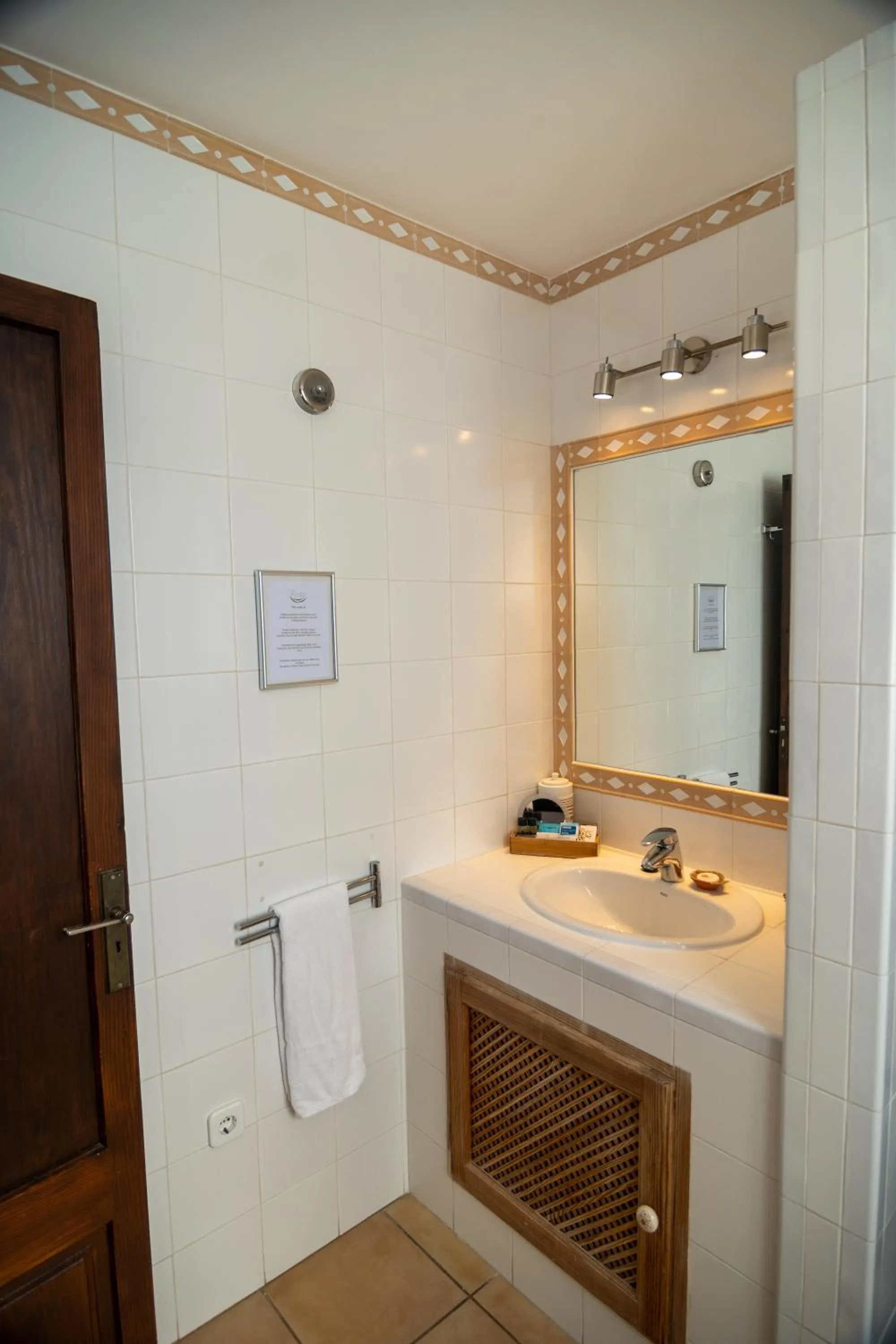 Bathroom in El Nido de Alaro - Turismo de Interior