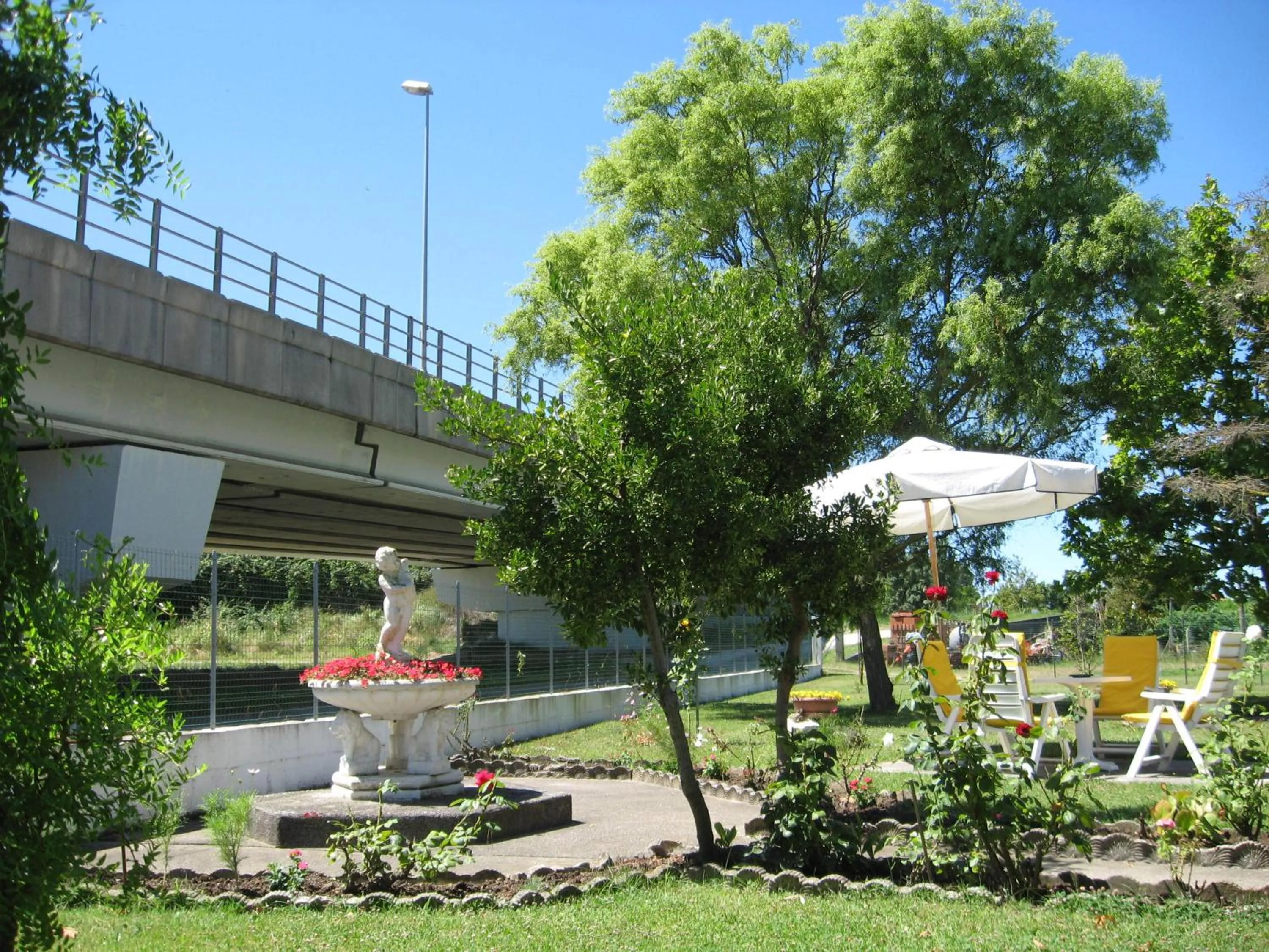 Garden in B&B Garnì Da Vito